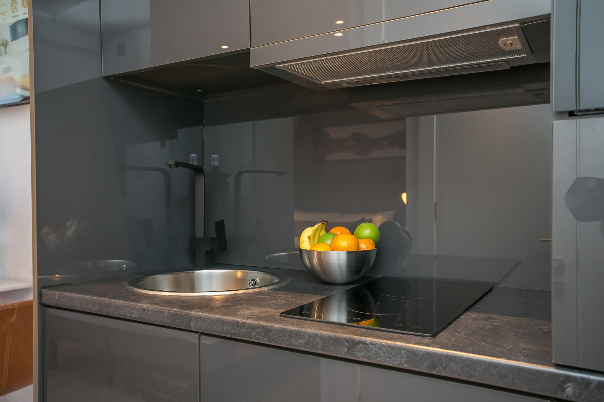 Loft_Studios_Kitchen3_S