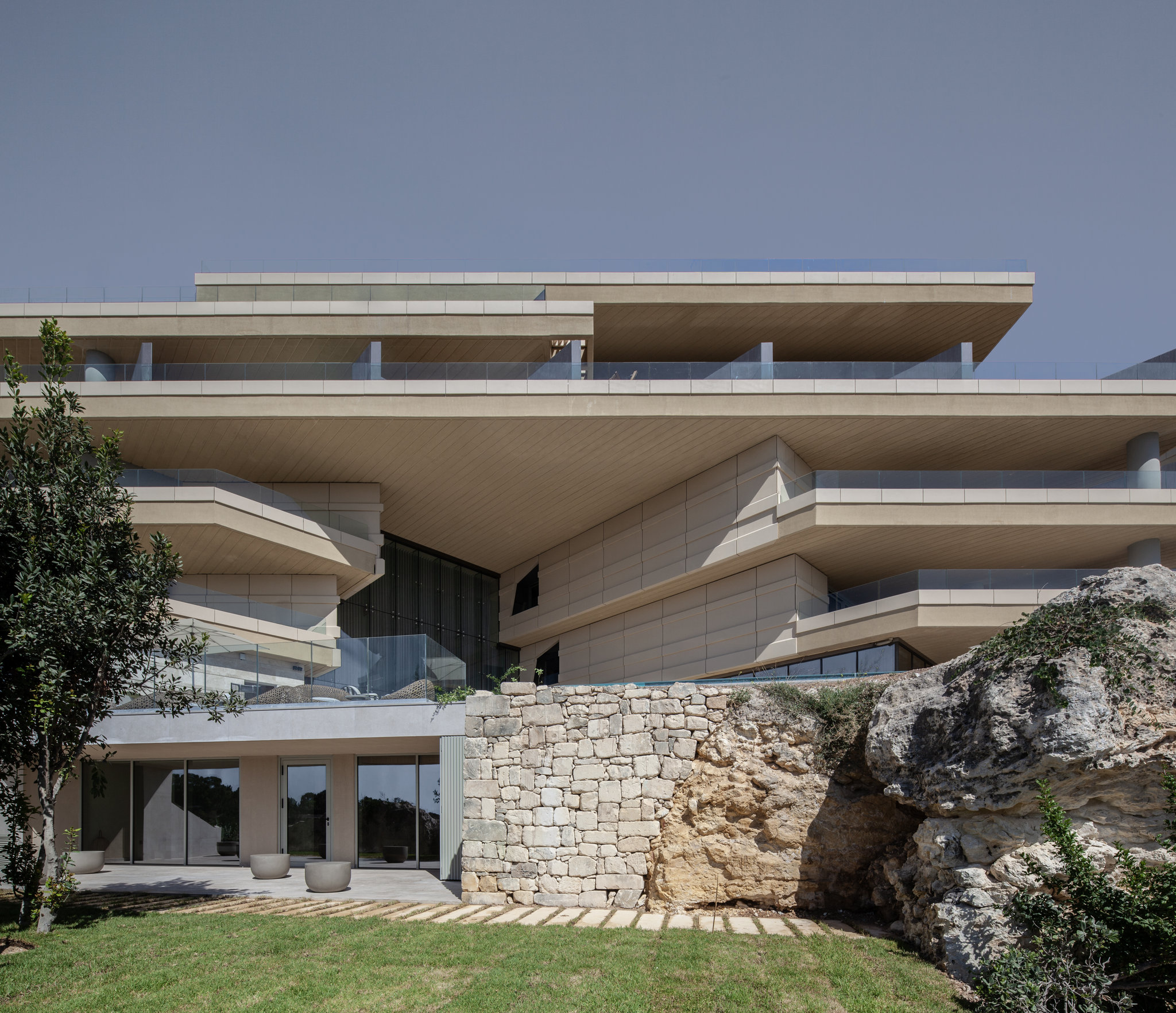 Verdala_Wellness_Hotel_-_Outdoor_Area_(2)_S