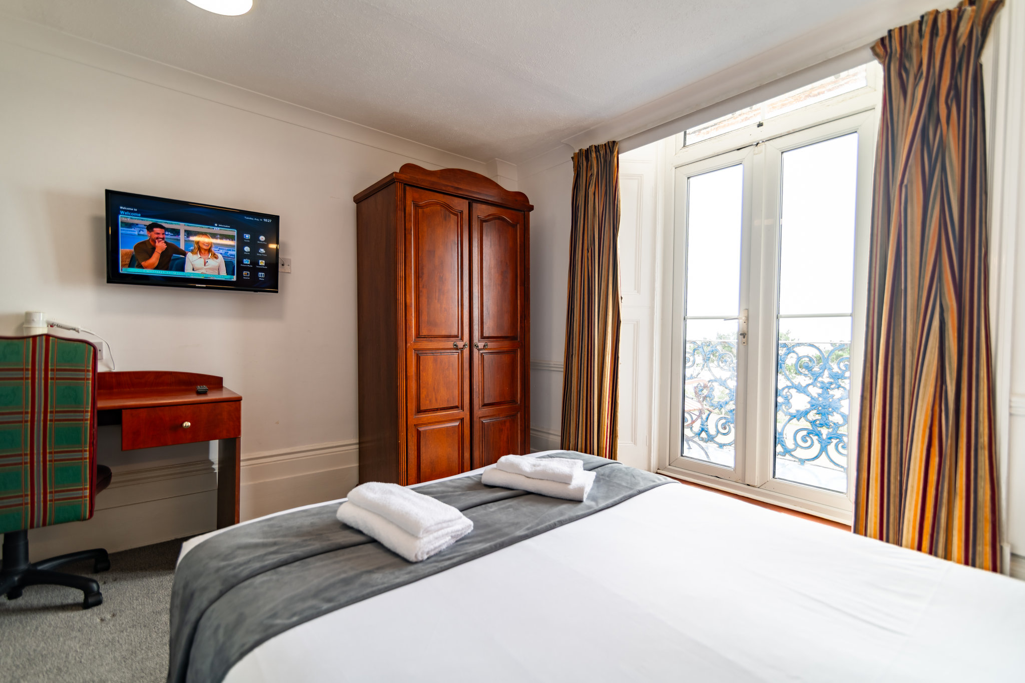 Double_Room_with_Balcony-10_S