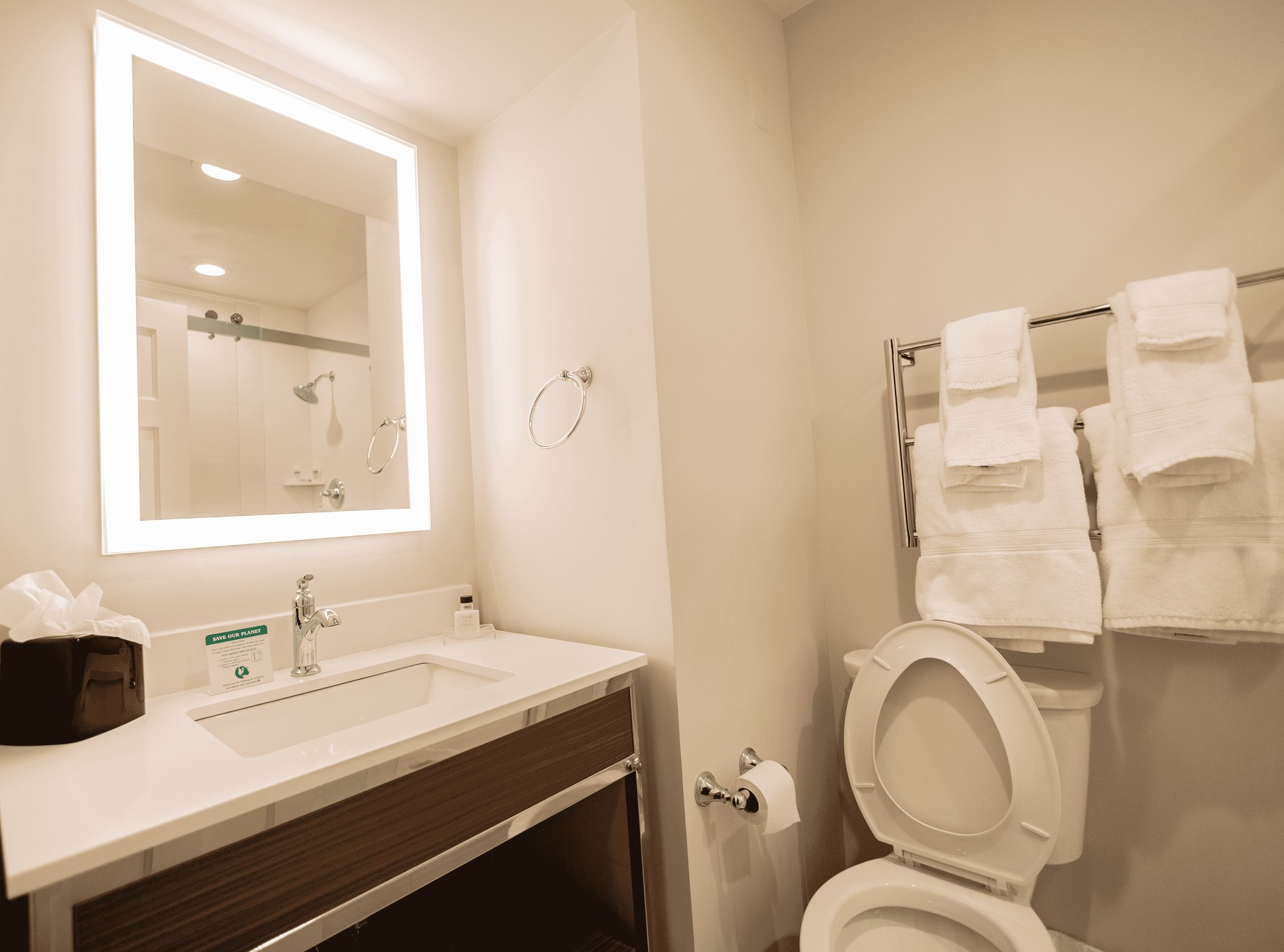 All_Rooms-_Bathroom_S