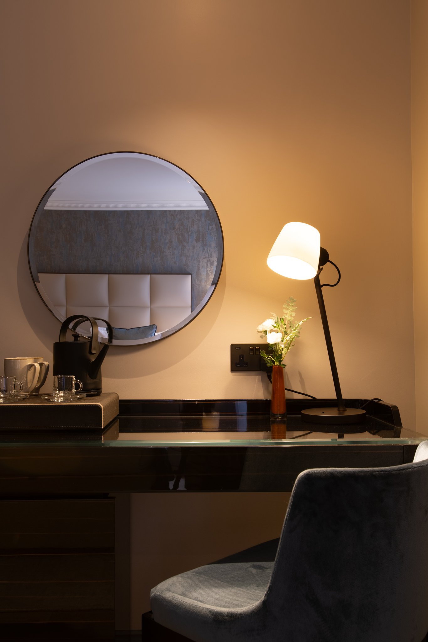 SIzWgzLuqUirUj9hHCM3tQ_Signature_Room-01_S