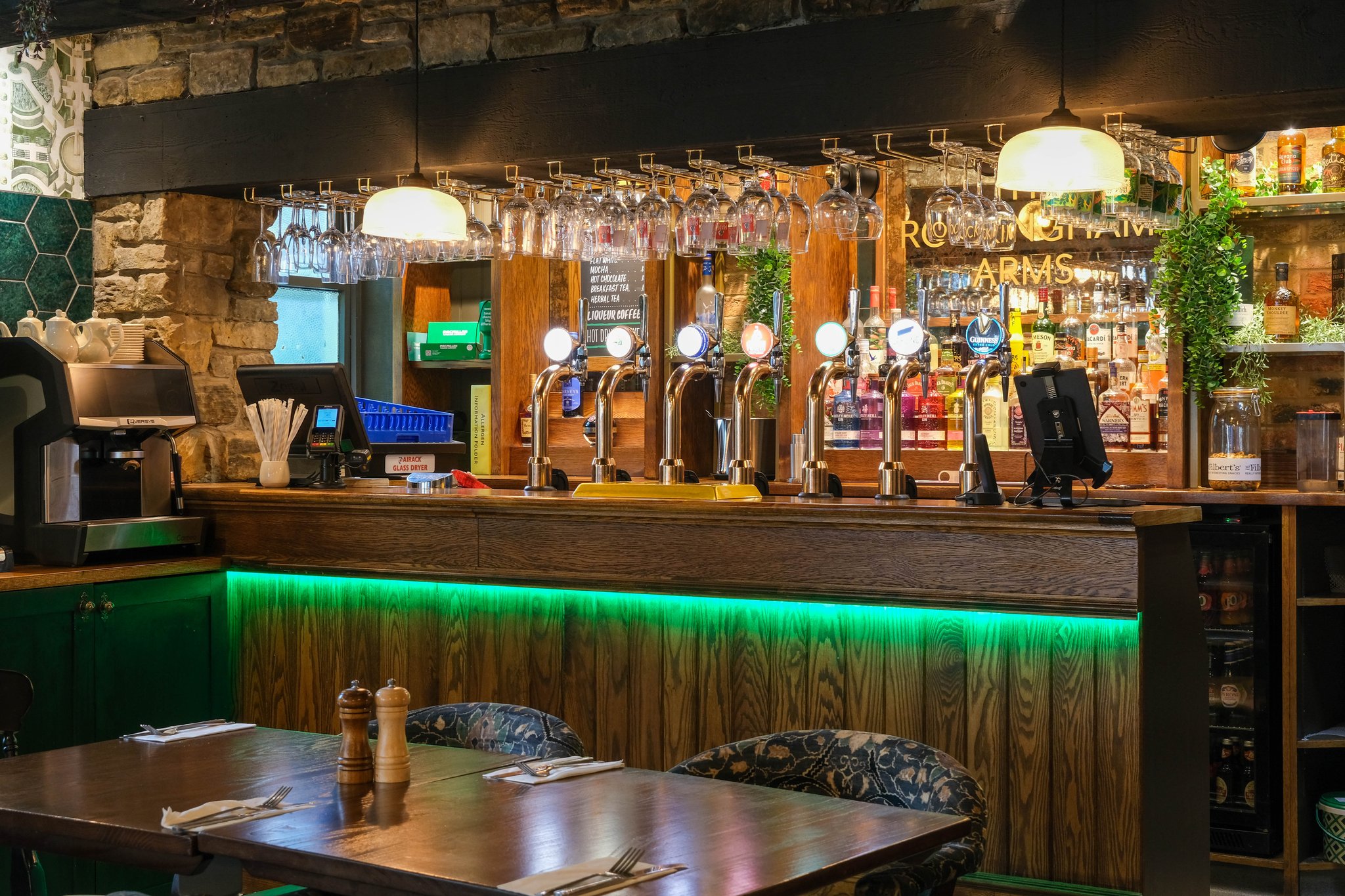 6940_GK_P_K_Rockingham-Arms_Wentworth_Venue_Interior_2024_S