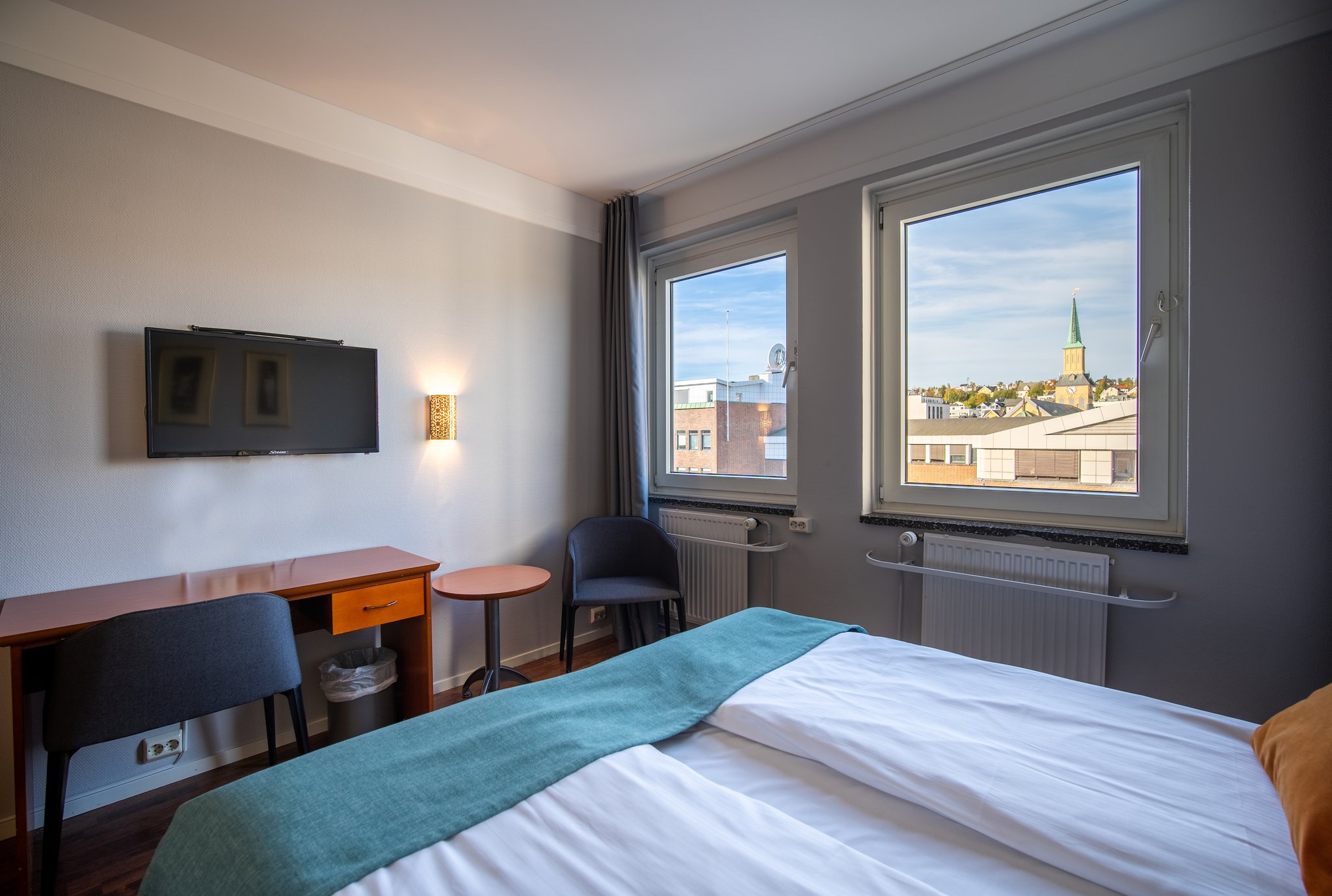 22858_standard-double-room-first-hotel-amalie-tromso-3_S
