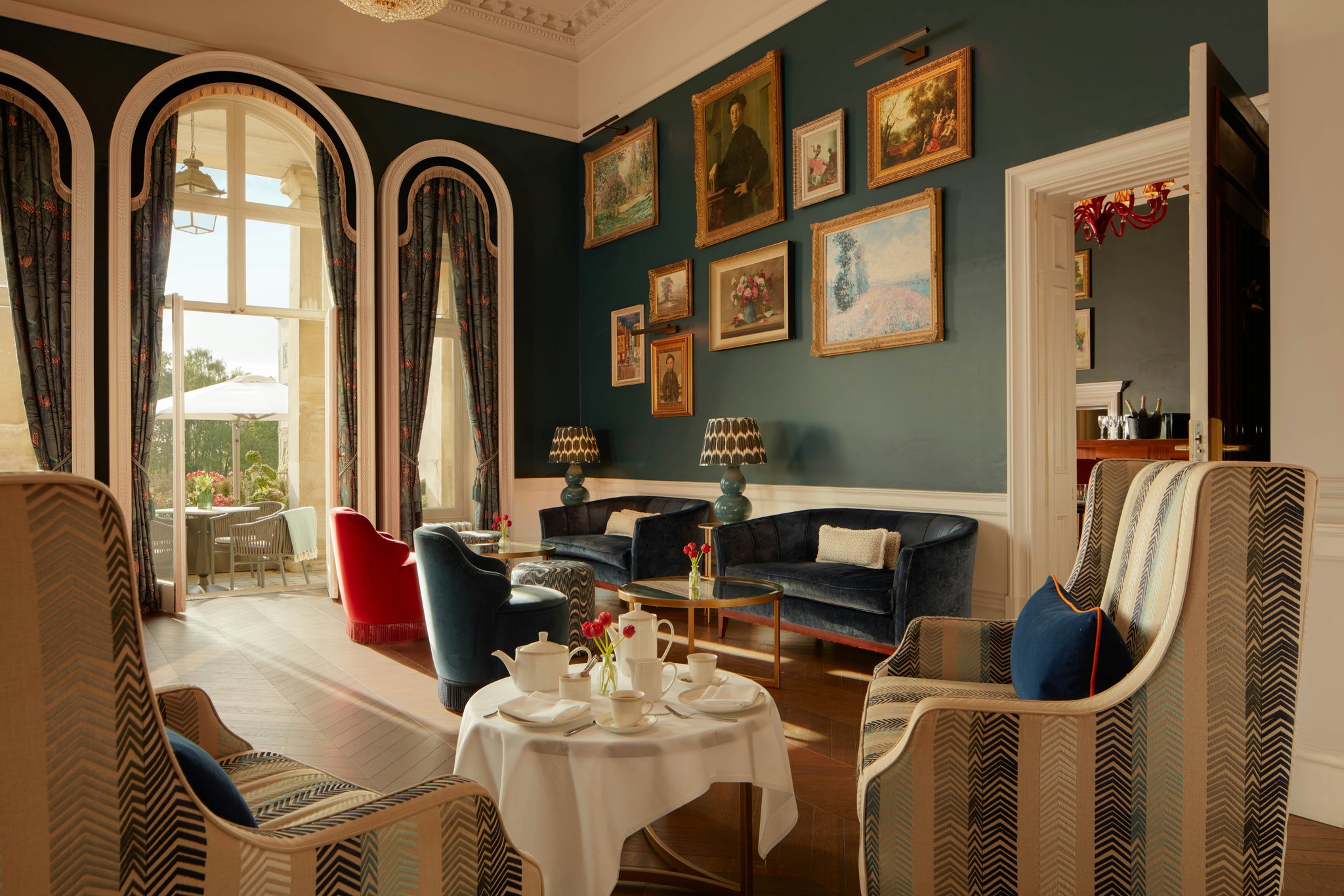 x1rH3Rt9UKhlEbaxeTCQ_Fox_Lounge_S