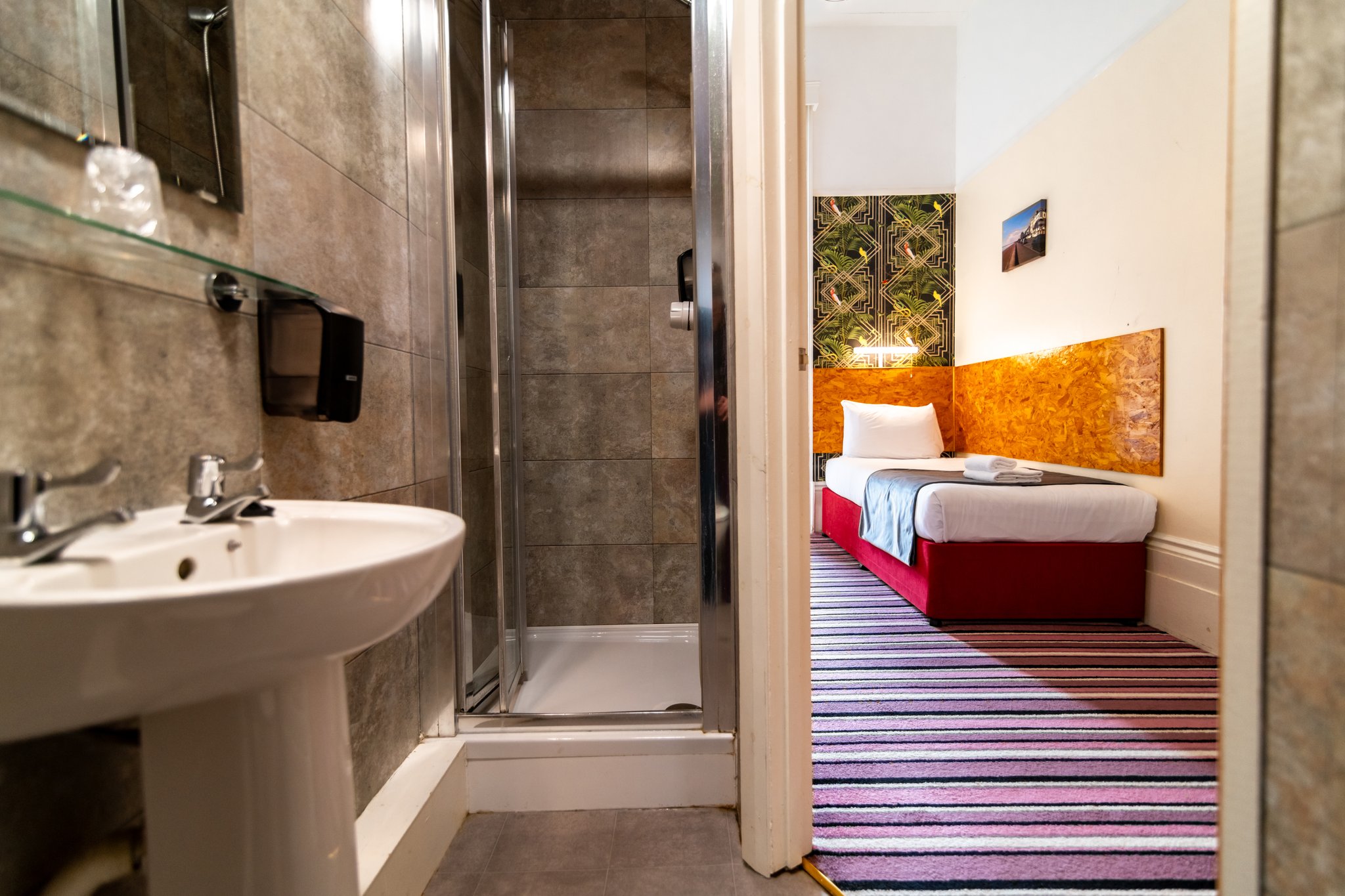 Single_Room_City_view-05_S