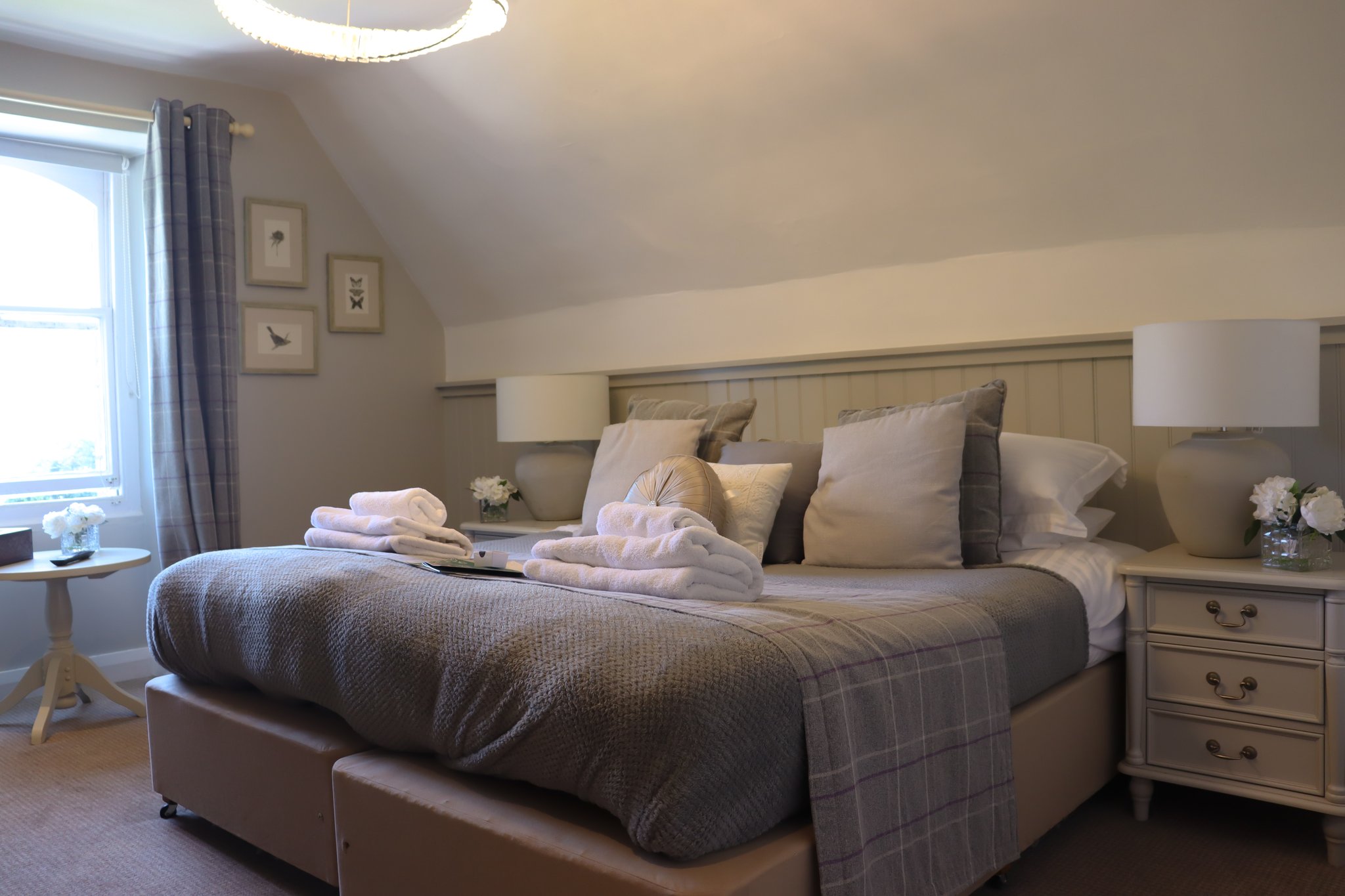 79EY1CjYv0Gl1NWIgUqMkg_Room_7_Superior_Superking_or_Twin-_S