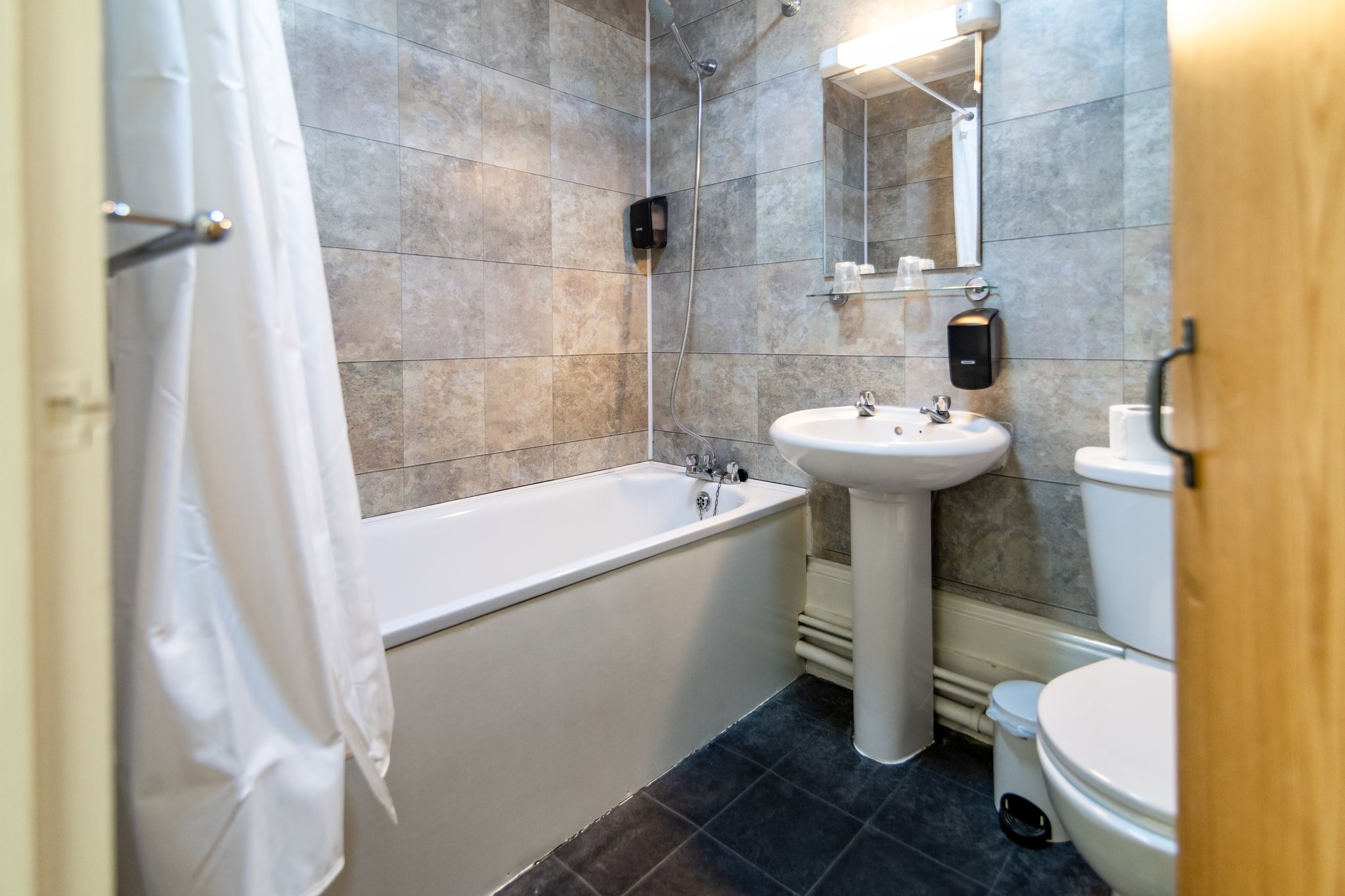 Double_Room_with_Balcony-00_S