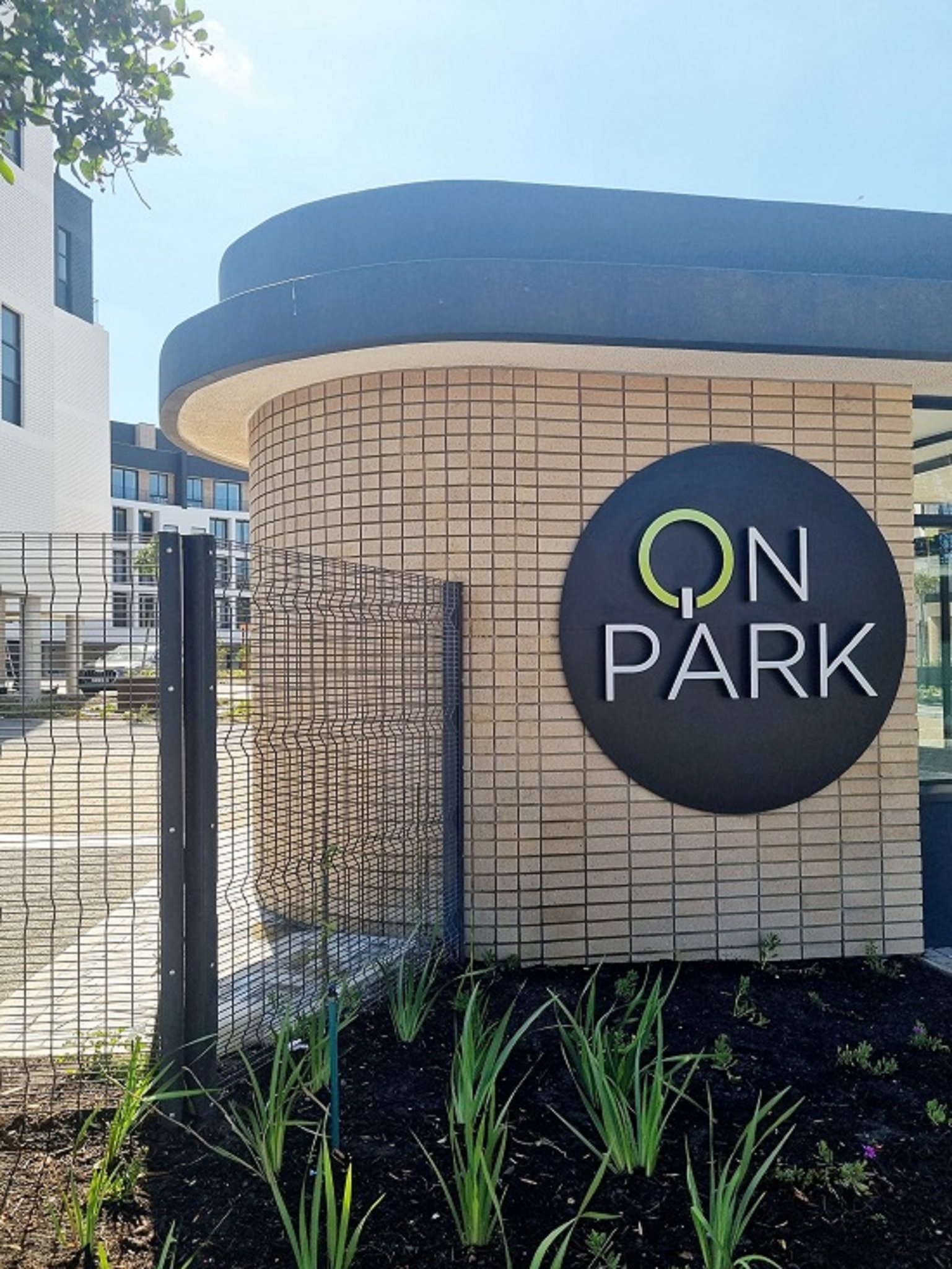 On_park_two_bedrooms-03_S