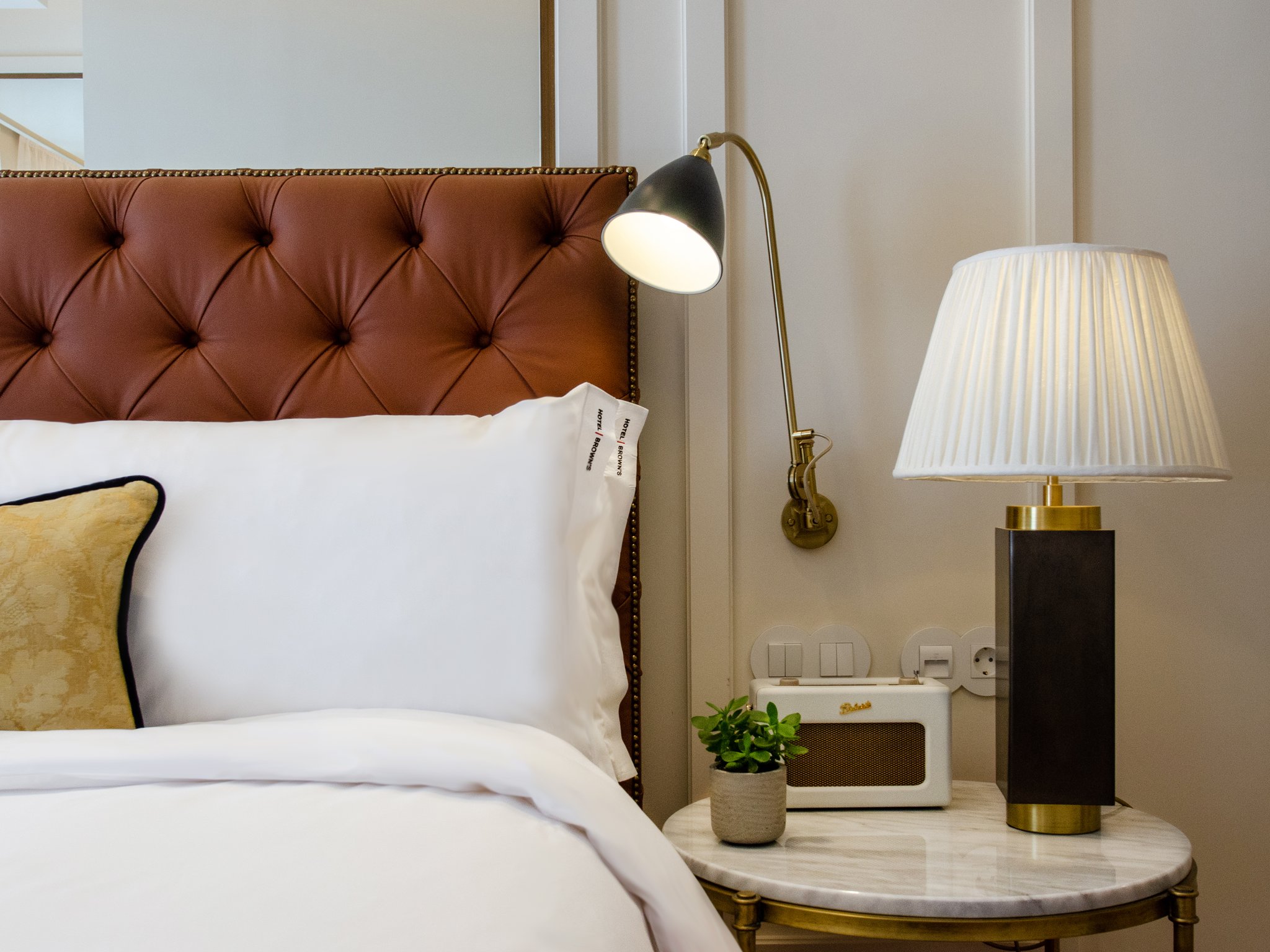 Historical_Superior_Room3_S