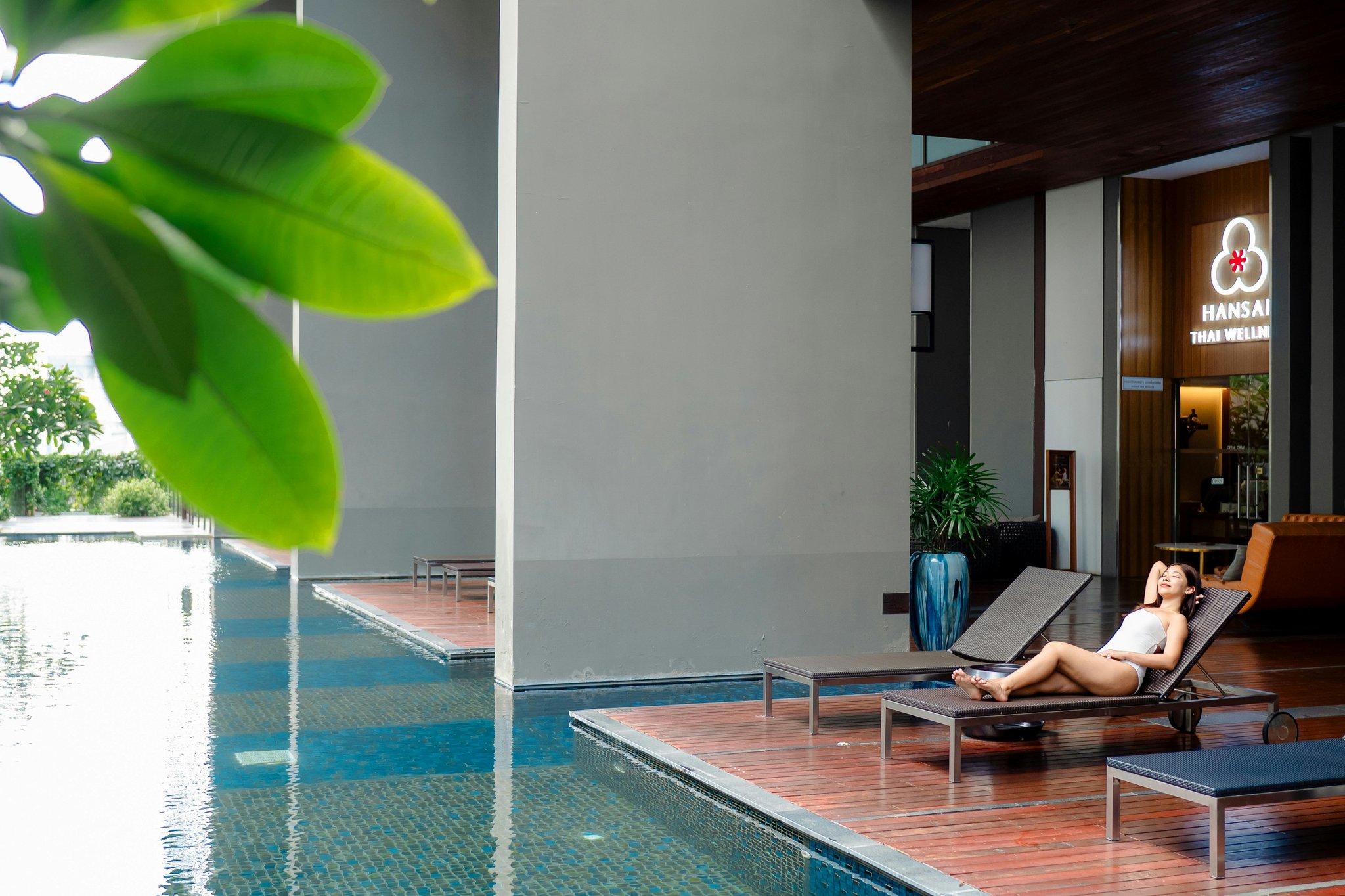 tk4hVB4s07WhOxIpQaw_Hansar_Pool_01_S