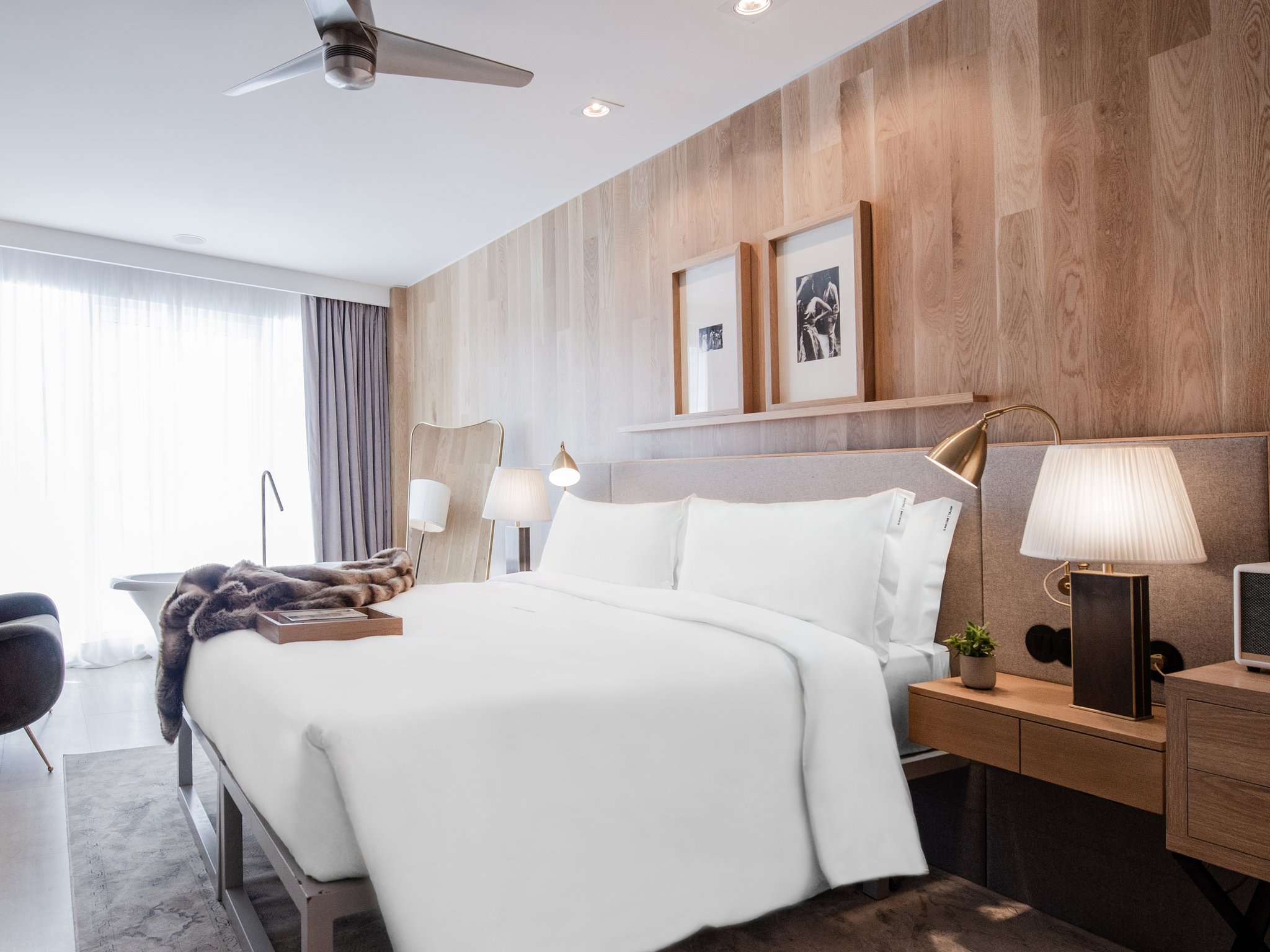 Contemporary_Junior_Suite_Room4_S