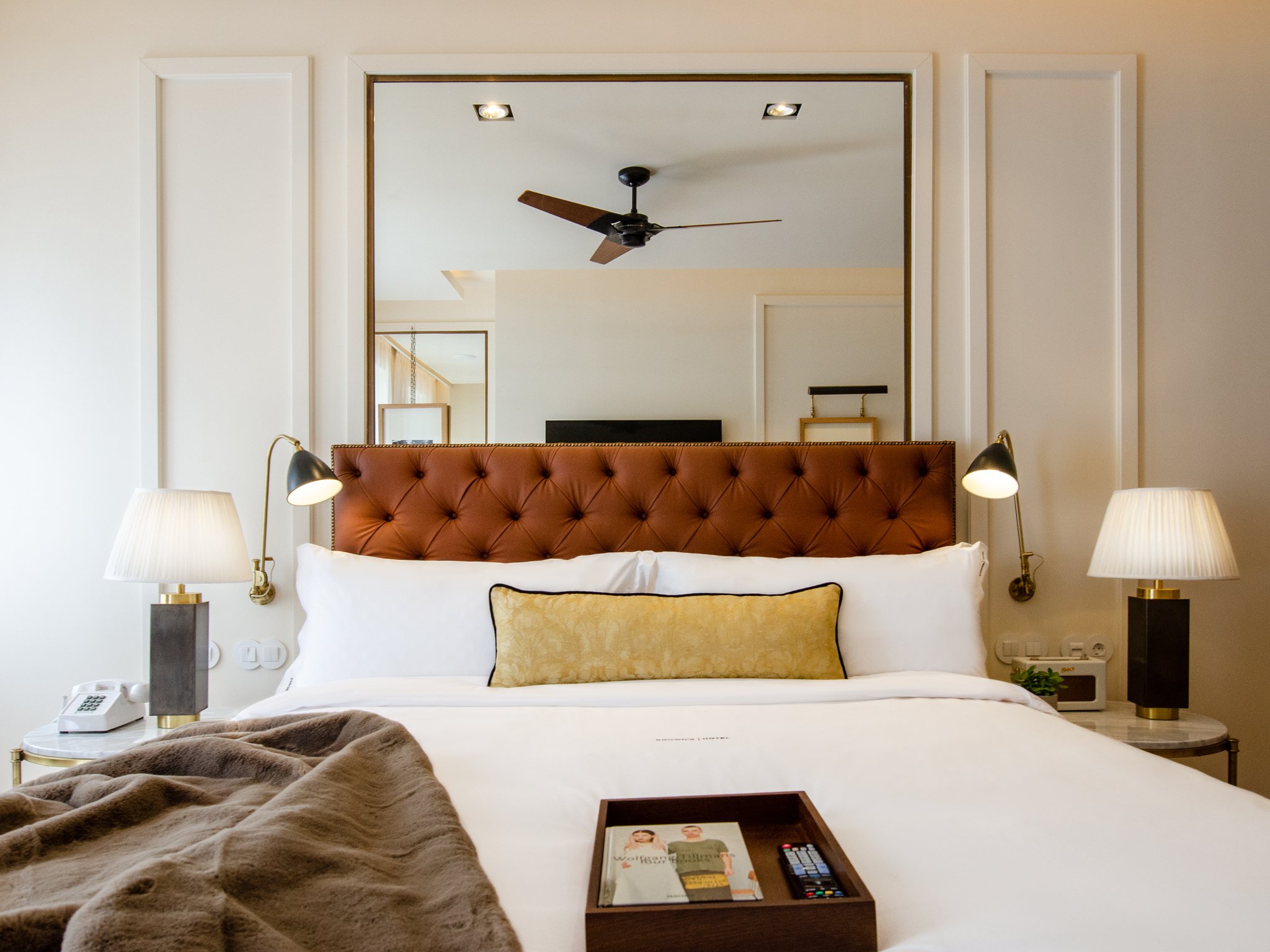 Historical_Superior_Room2_S