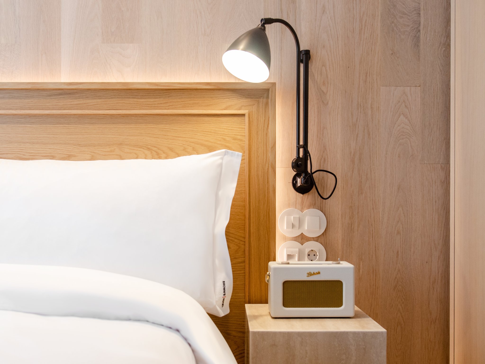 Contemporary_Standard_Small_Room8_S