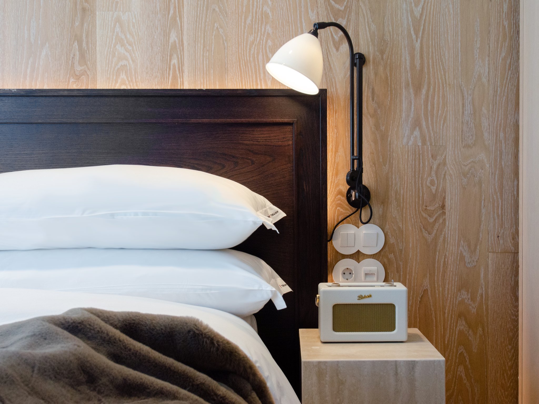 Contemporary_Standard_Small_Room4_S