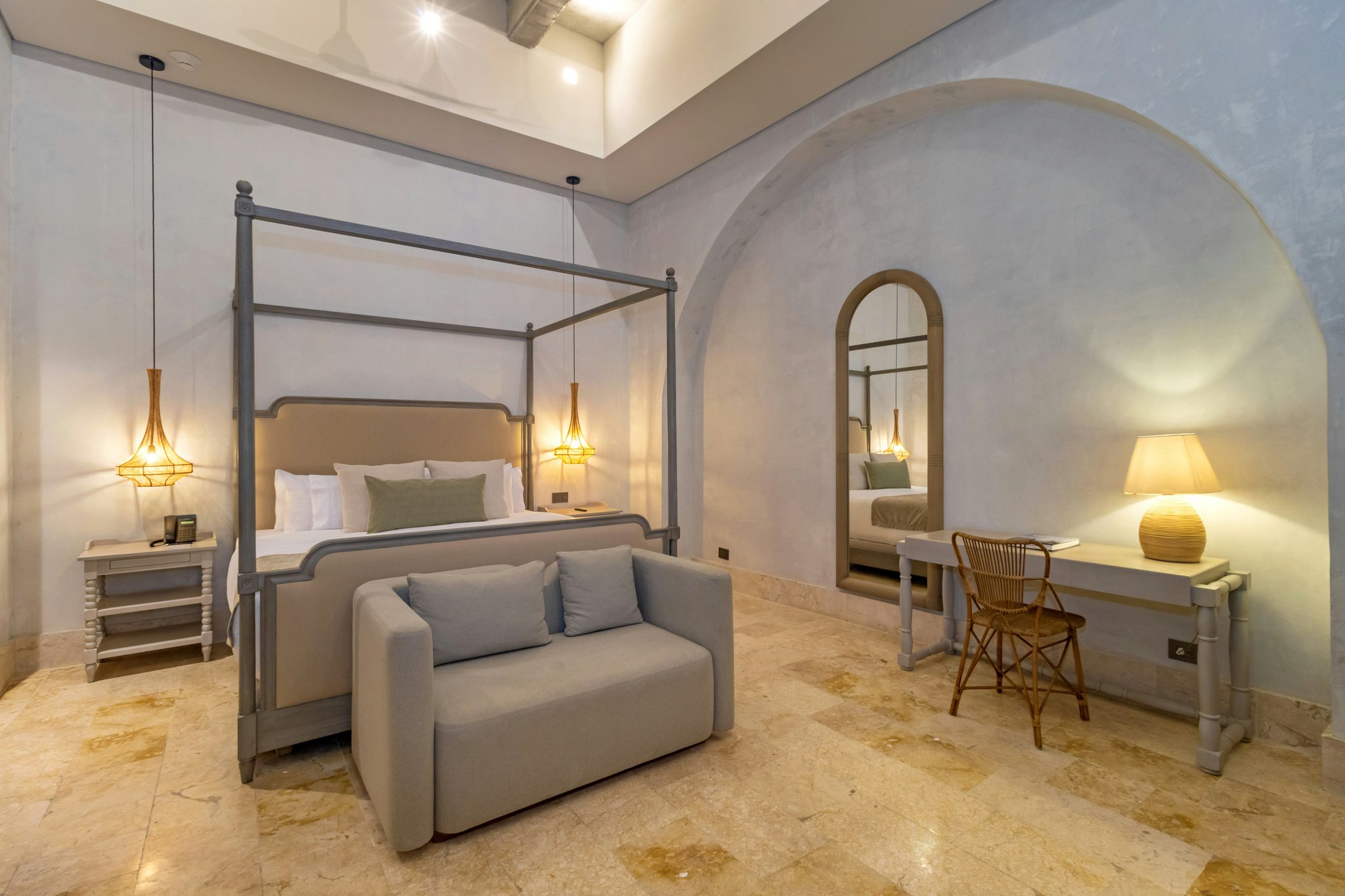 O8lYCspbMUEnvi2E5wVlw_Standard_Junior_Suite_-_1_King_Bed__S