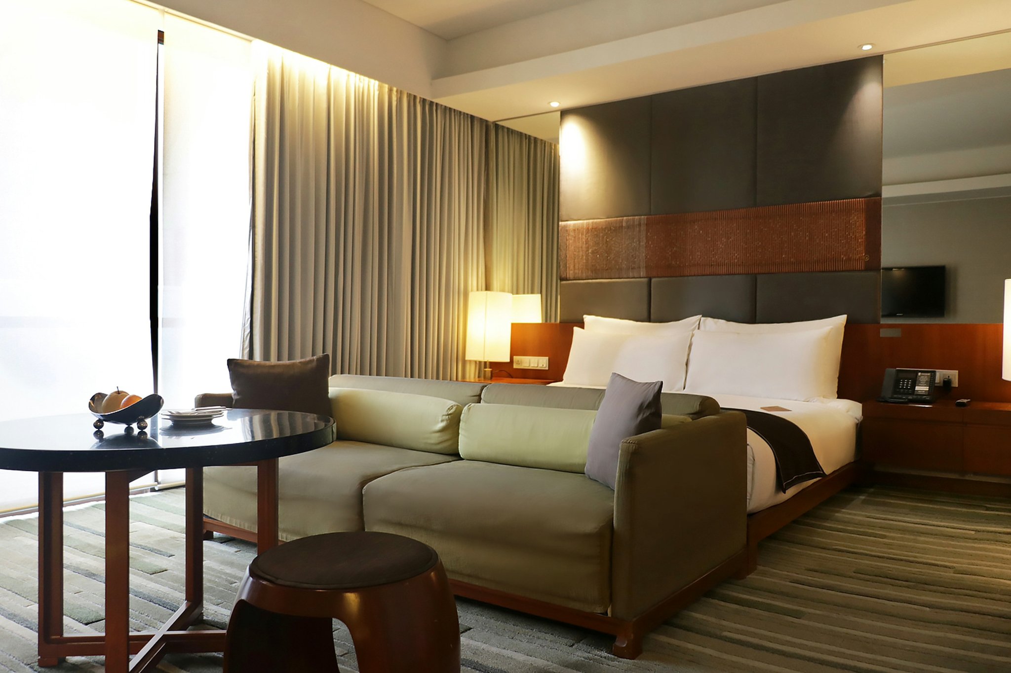 rI3cpx14x0ilPKXbbViZ1w_Luxury_1_S