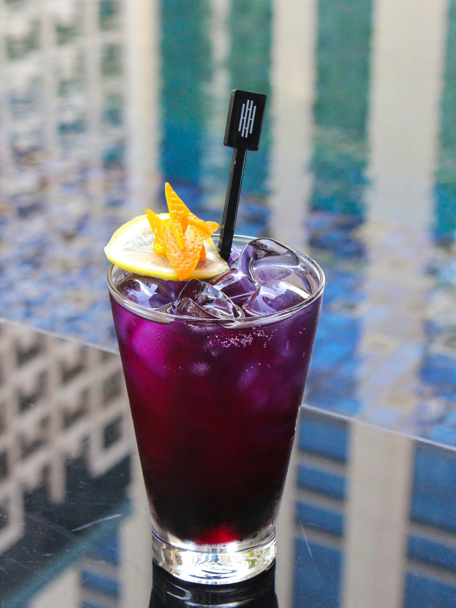 4K2zKg9EBEKnHRVGal4dWw_Hansar_RougeBar_05_S