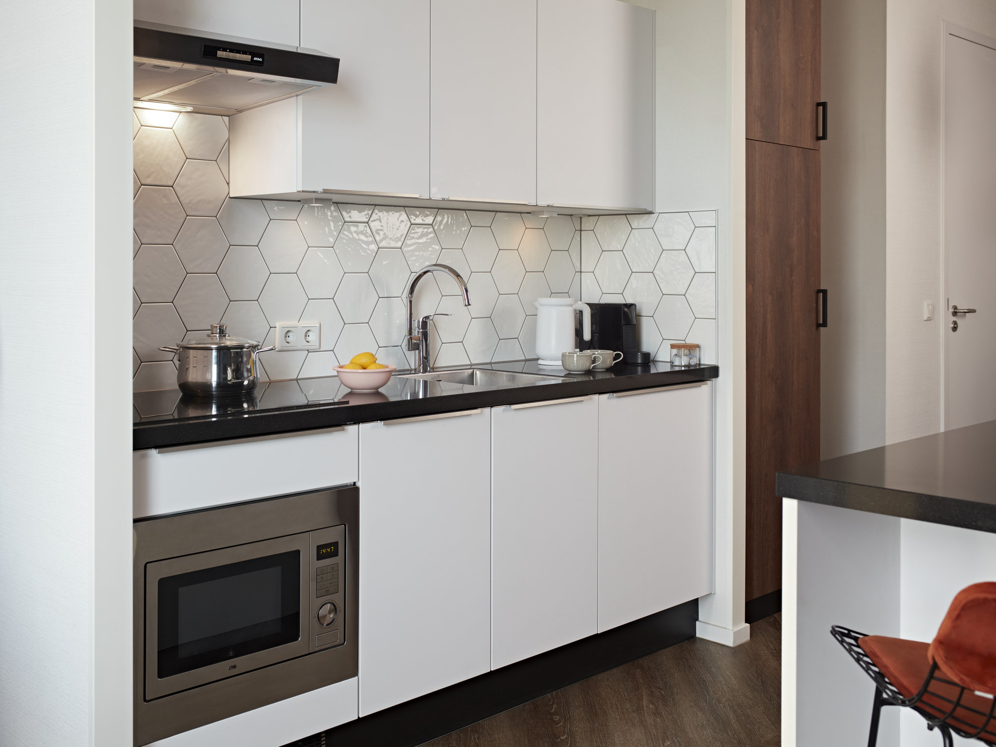 25VvwGm2iEW6leHZJRJ15Q_Numa_Amsterdam_Docklands_Room709_0_S