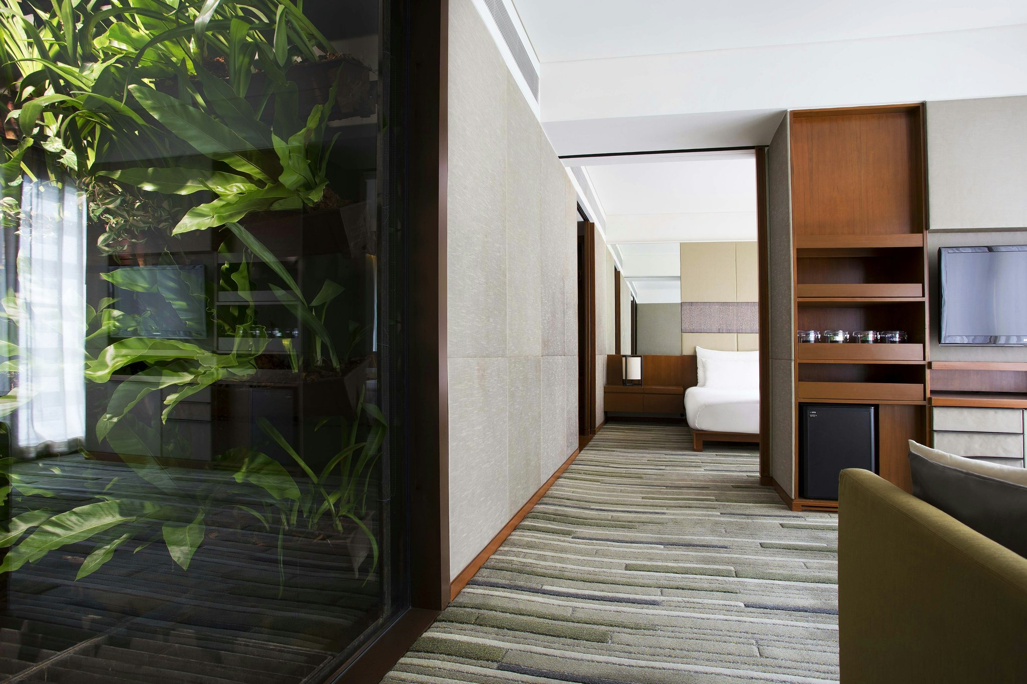 wejKISWTt0Ks9U89CBLgDw_Hansar_UrbanSuite_02_S