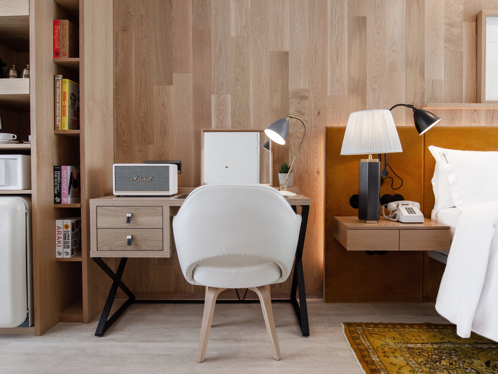 Contemporary_Junior_Suite_Room7_S