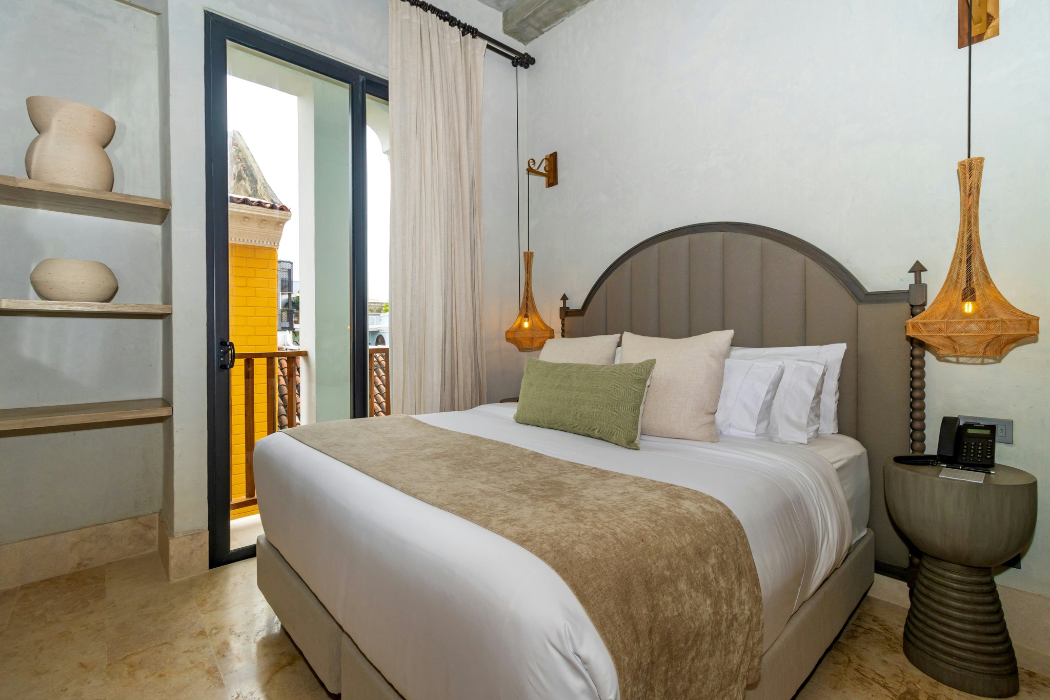 IuqVuDklTEKixCo1JgMhxA_Deluxe_Junior_Suite_-_1_King_Bed_(_S