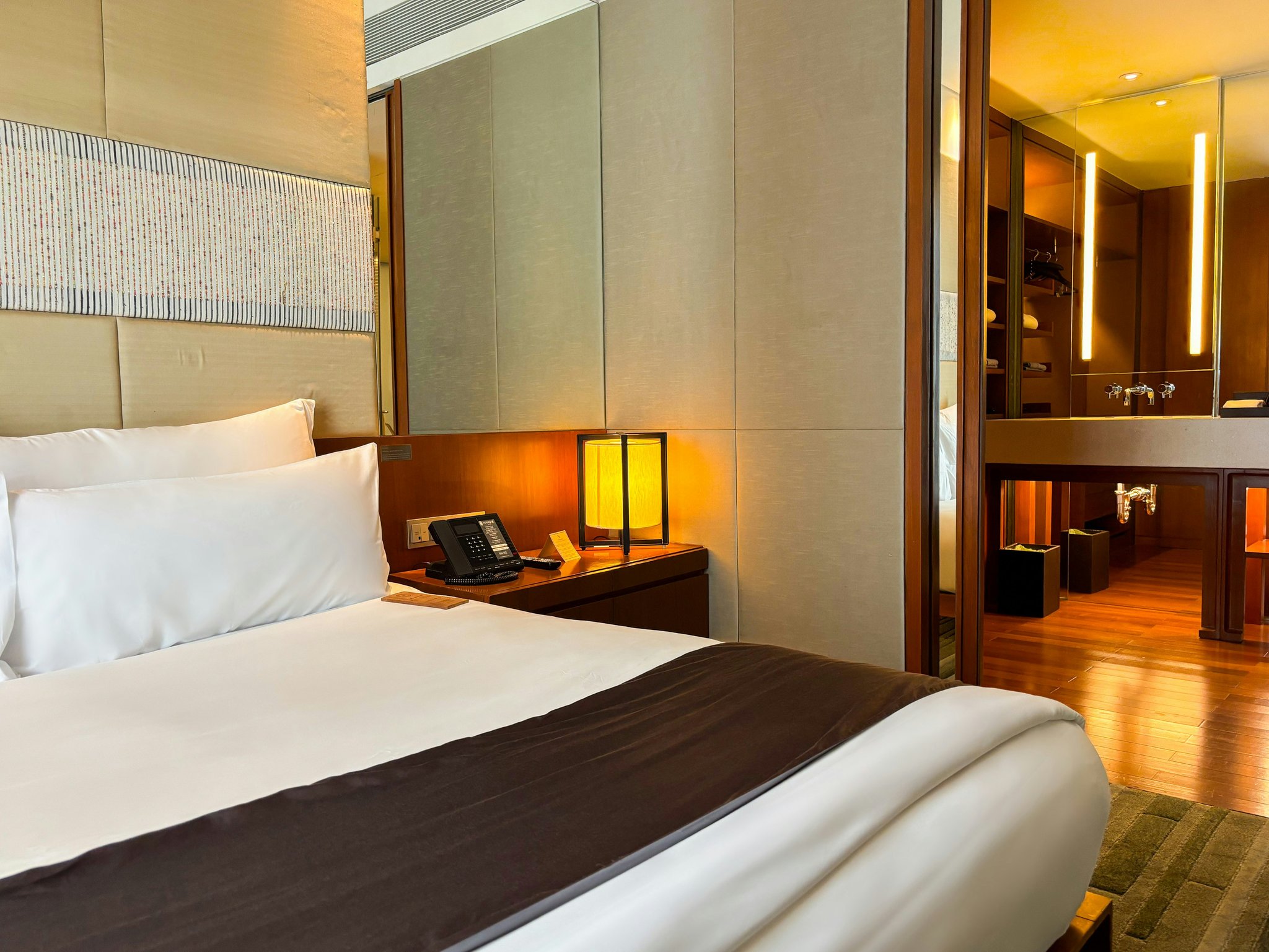 86ghs1yWtkKXvfIICnIHw_Hansar_UrbanSuite_04_S