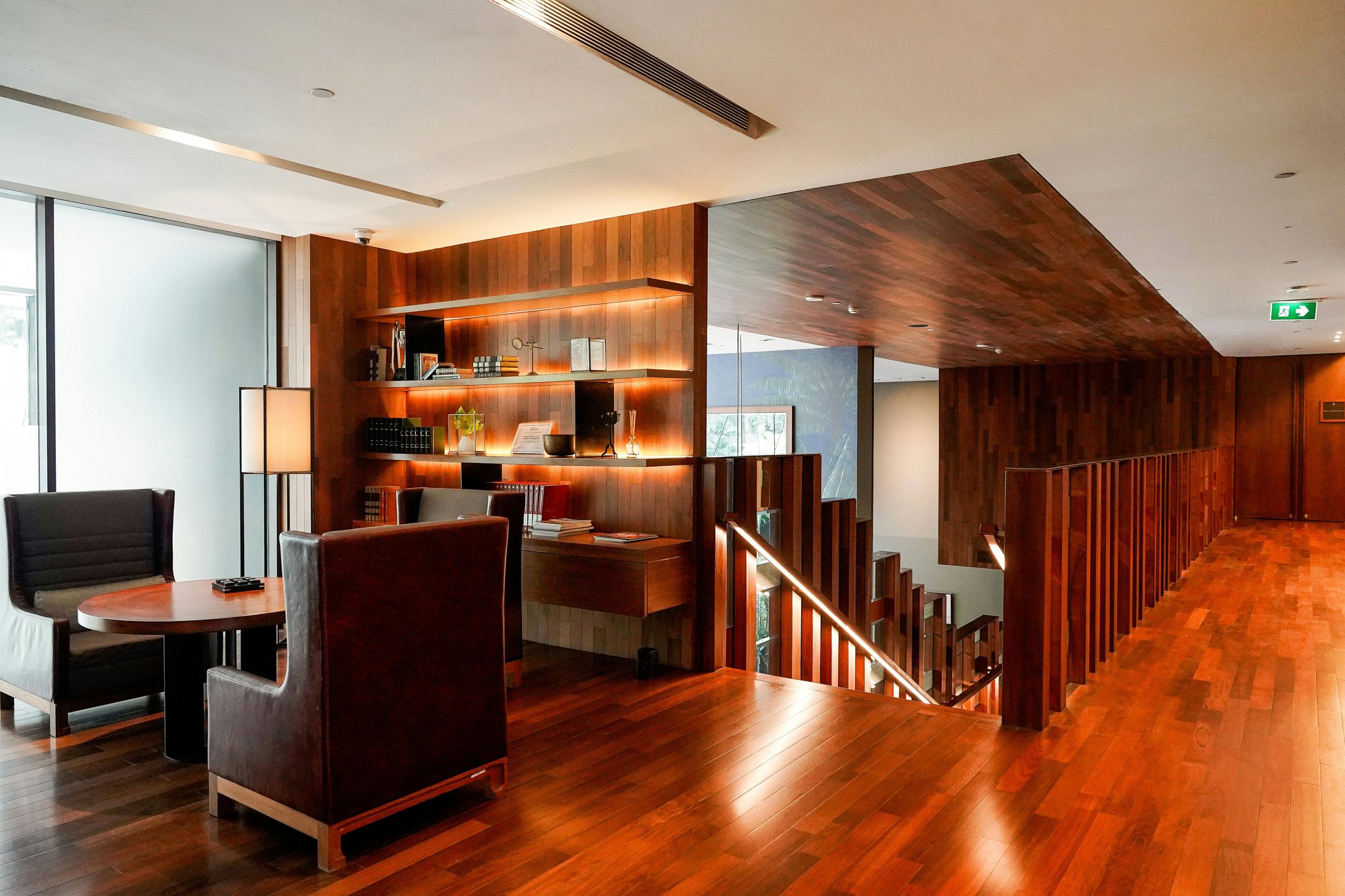 eBFMpKI5VkKC3Ns4huZaKA_Hansar_Lobby_05_S