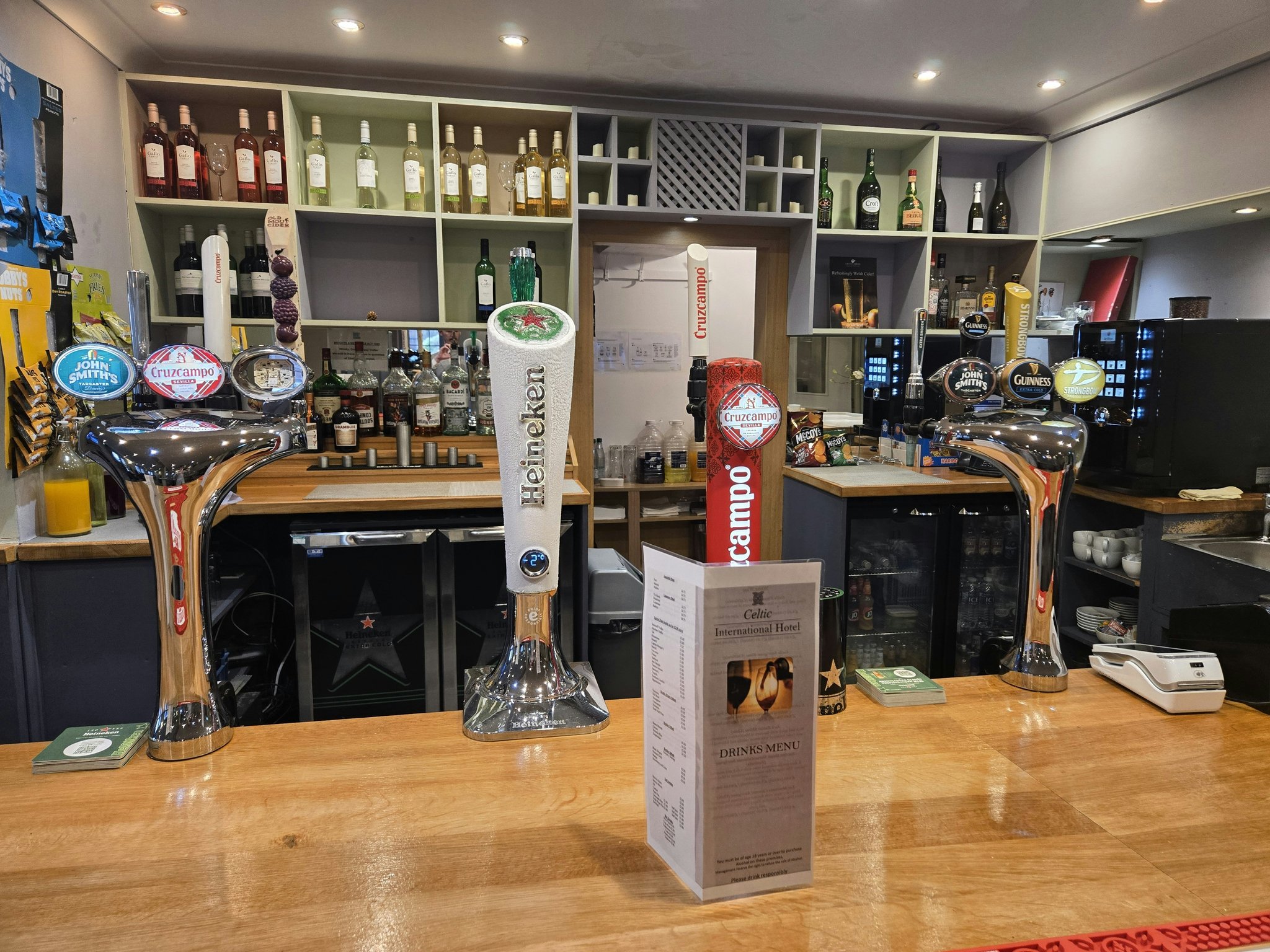 l2OIECXXwUuwwgE2lnh7xg_Bar_S