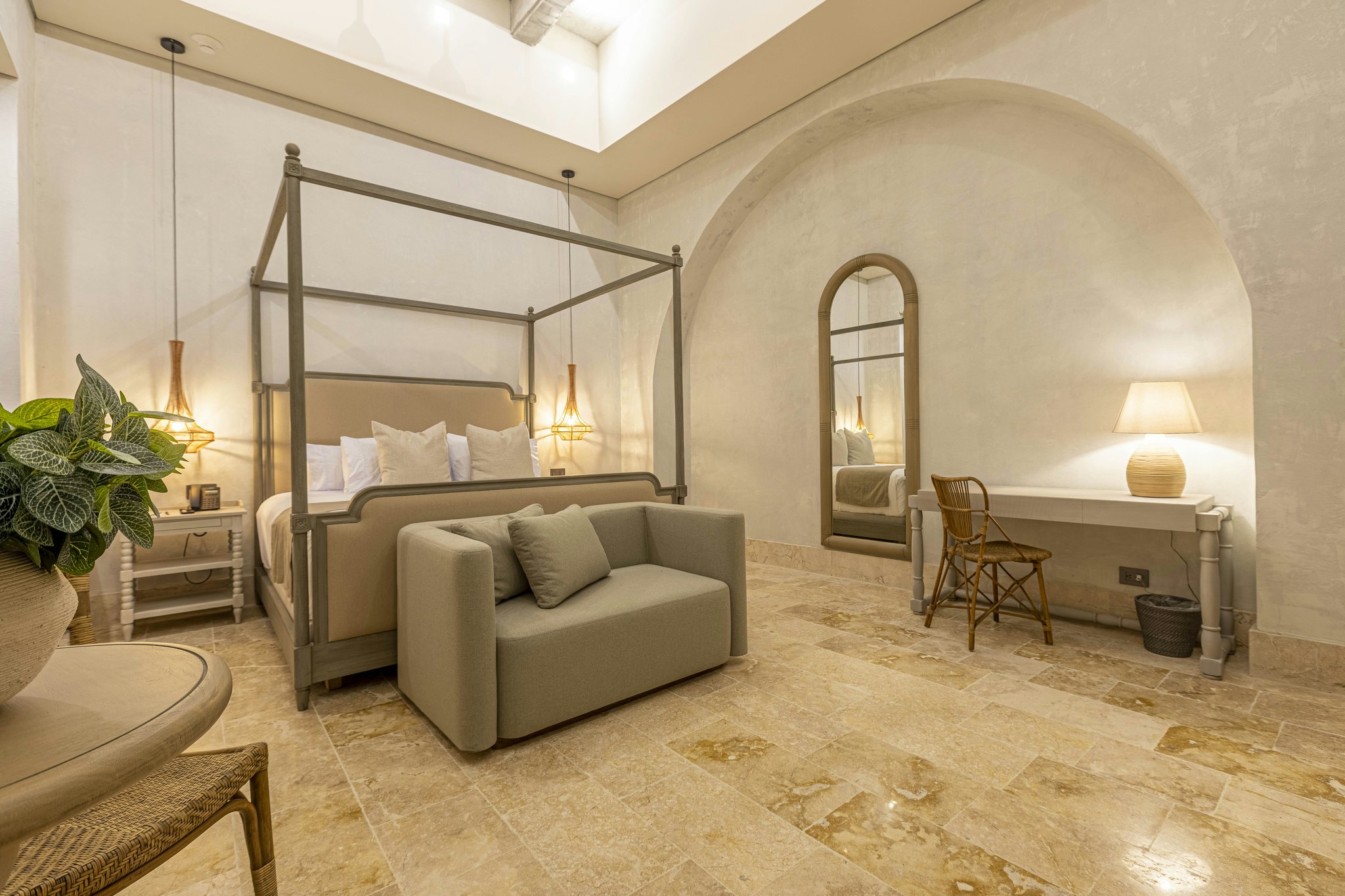 sDUZQSqqUSomUku0Rt6Kg_Standard_Junior_Suite_-_1_King_Bed__S