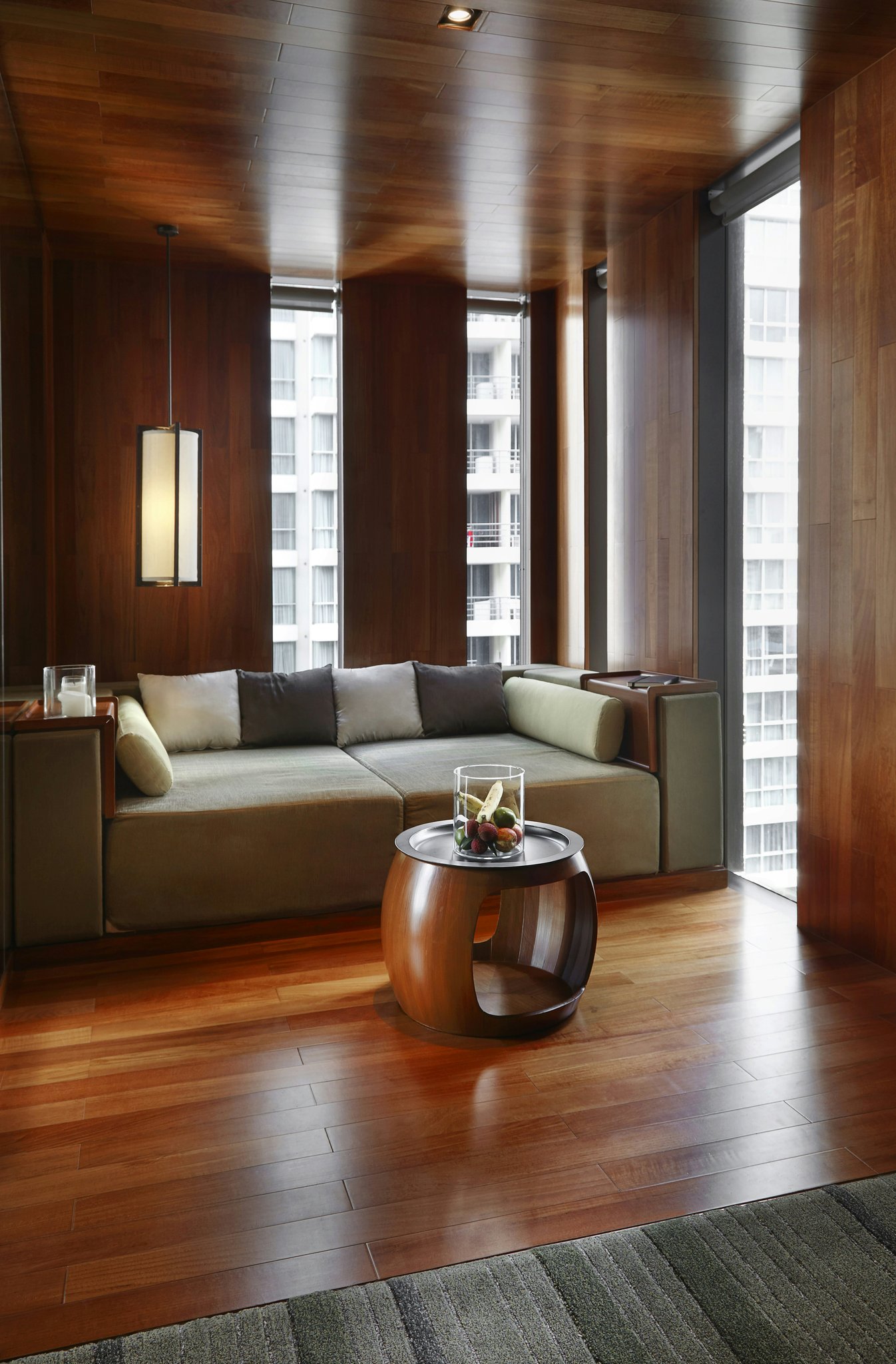 PWi8yVqLUW2MQrUhQTFrQ_Hansar_EdgeSuite_03_S