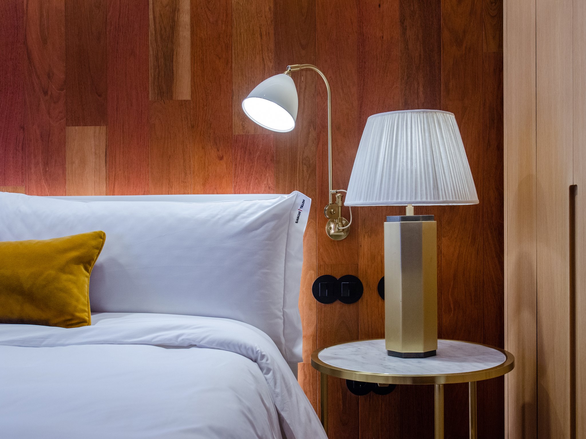 Historical_Standard_Mansard_Room5_S