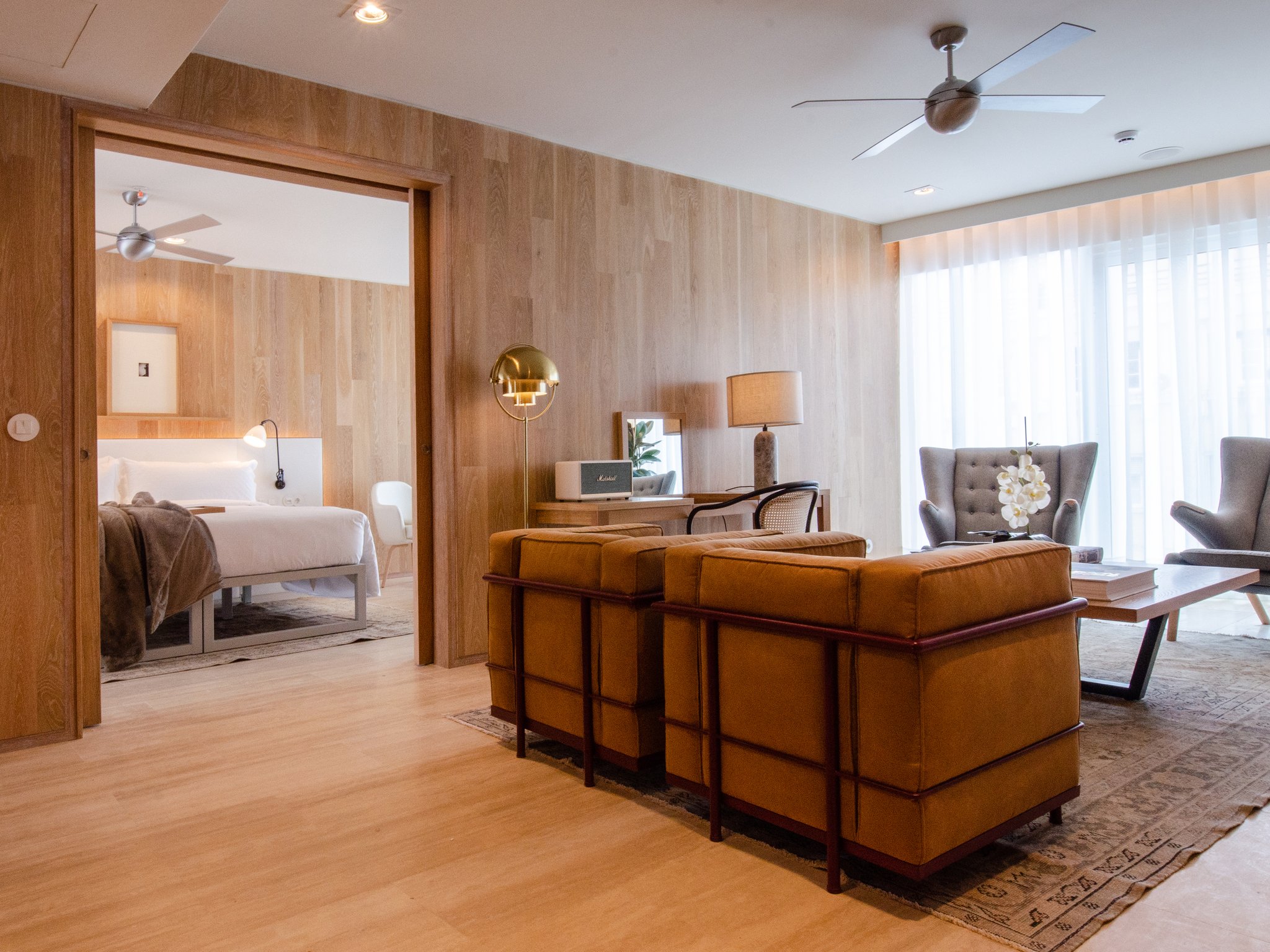 Contemporary_Master_Suite_S