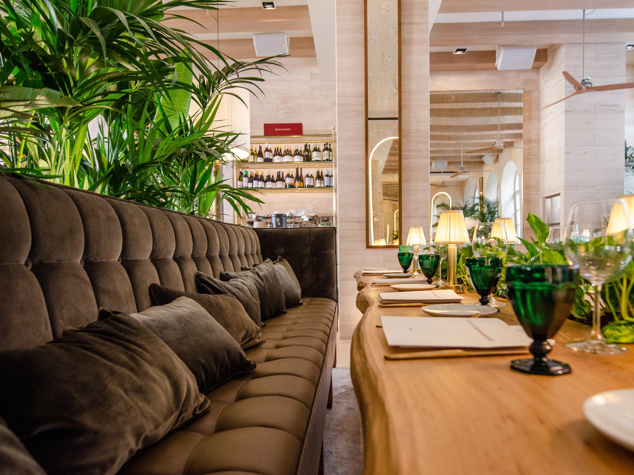 Avenida_Restaurant_and_Bar14_S