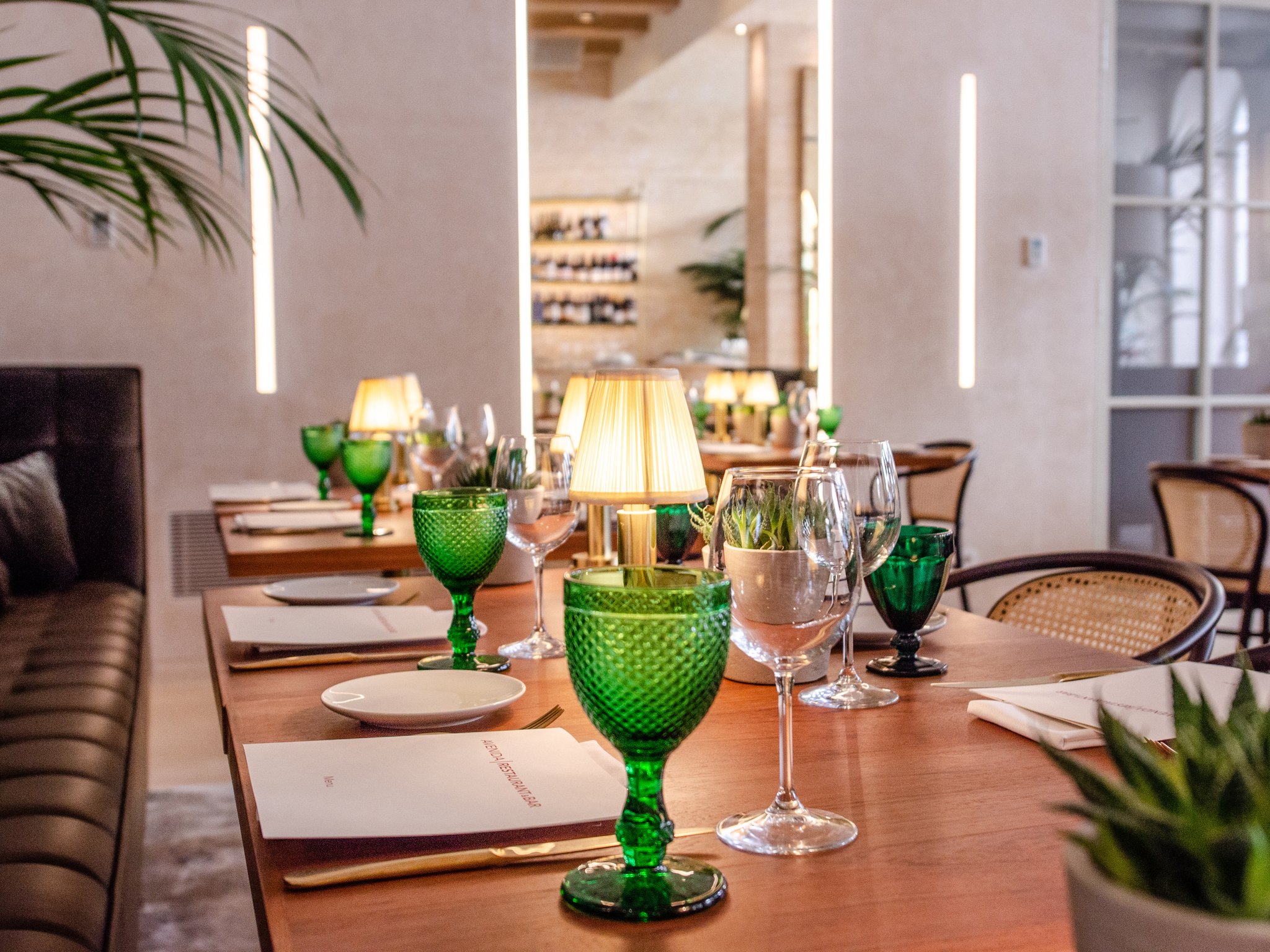 Avenida_Restaurant_and_Bar17_S