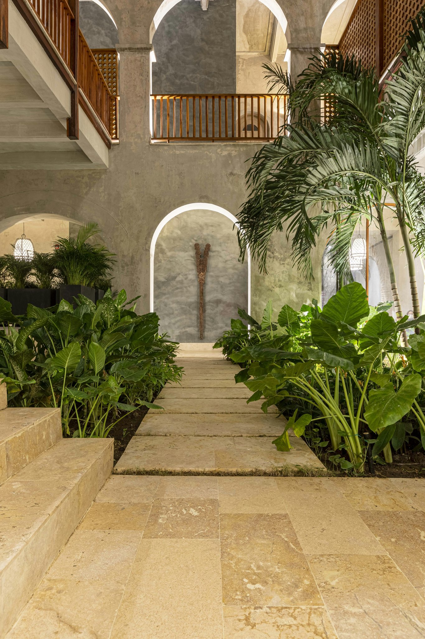 TuCnKczvv0elPGGGbcKtQ_Interior_Tropical_Gardens_(1)_S
