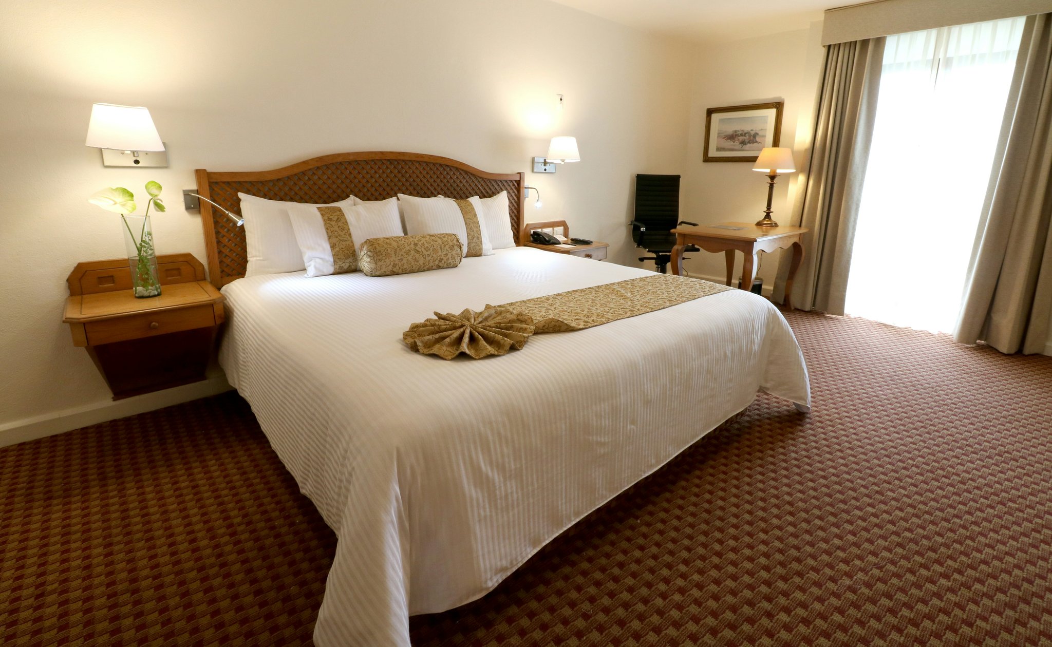fiQuBbcOGEyk38hVALlhYw_LUXURY_ROOM_WITH_ONE_BED_2_S