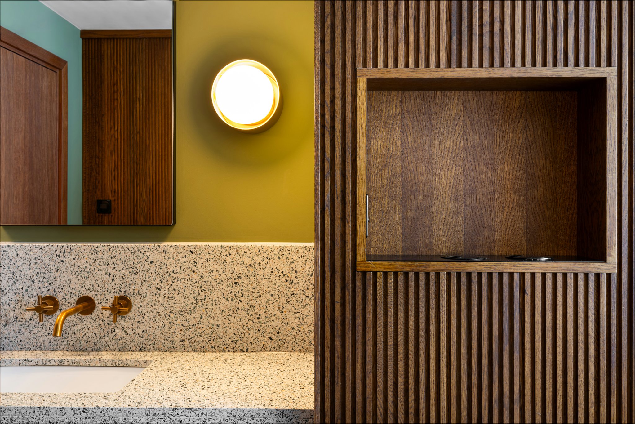 HSIIDu3hs0ajI6ZSX69Ttg_Bathroom2_(for_all_room_types)_S