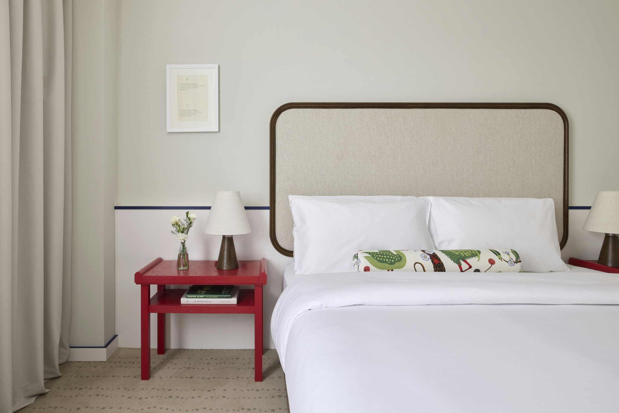 mW3gr3uPgEu7bs33Zc8wcw_The_classic-01_S