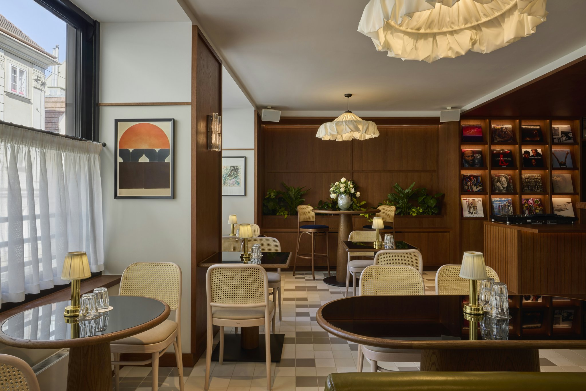 wfT22vXkS5vRdXpYwfgQ_Restaurant-06_S