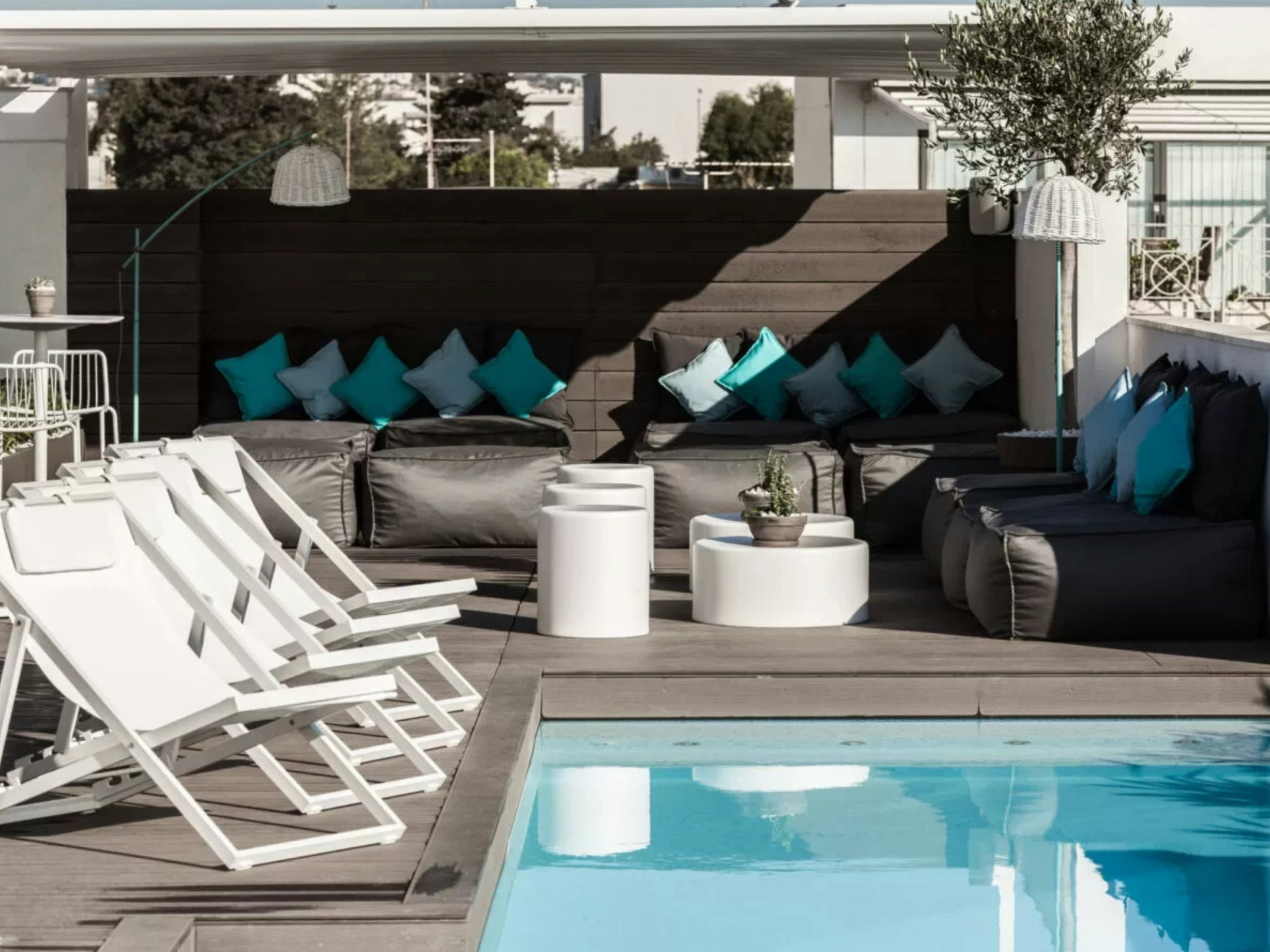 3PNXsryOEkSRU3JSlPZ2Kg_Rooftop_Pool_(2)_S