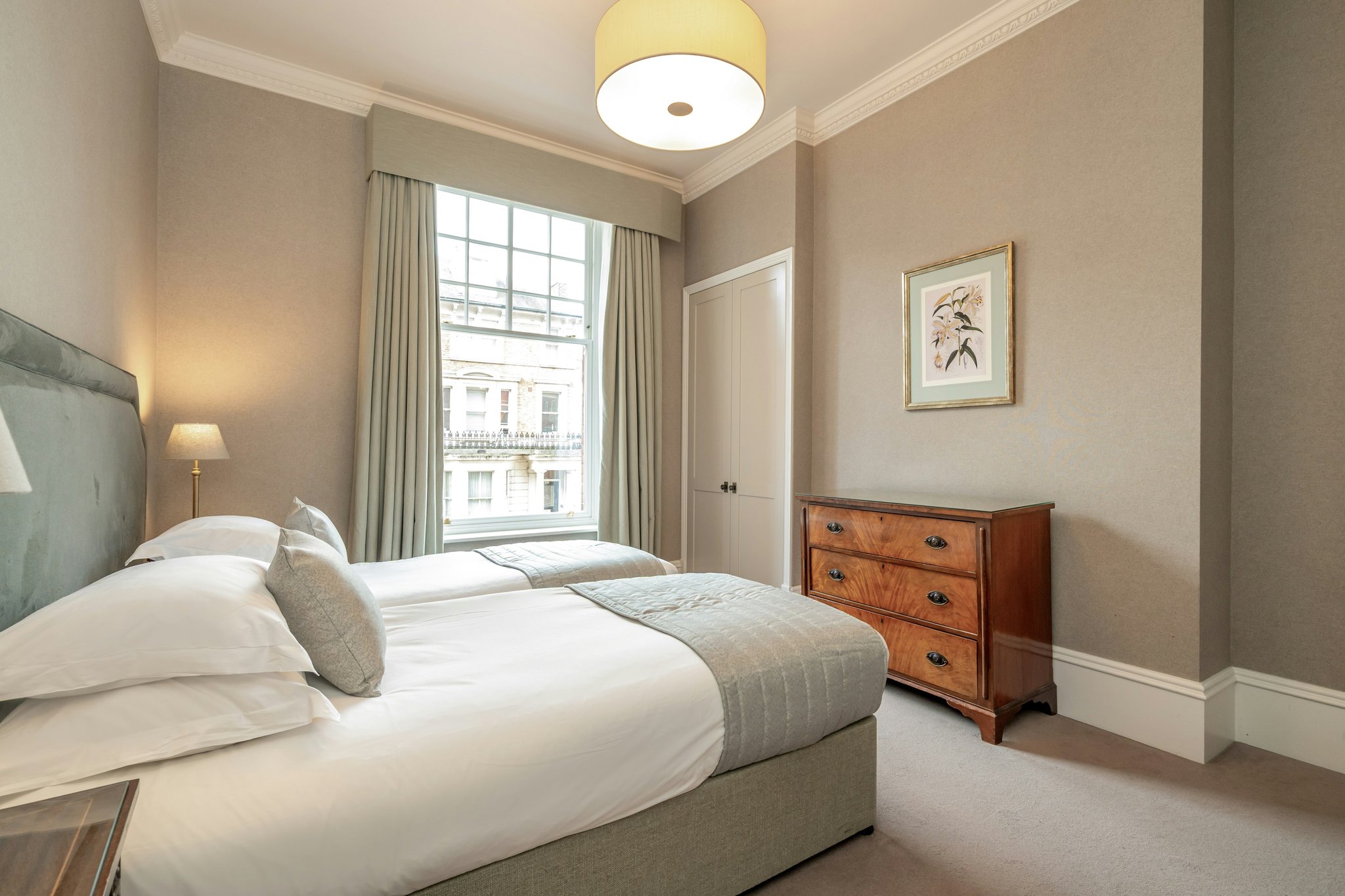 SILlEYE60OFYIiH3IjvA_Bedroom_1_(HD)_S