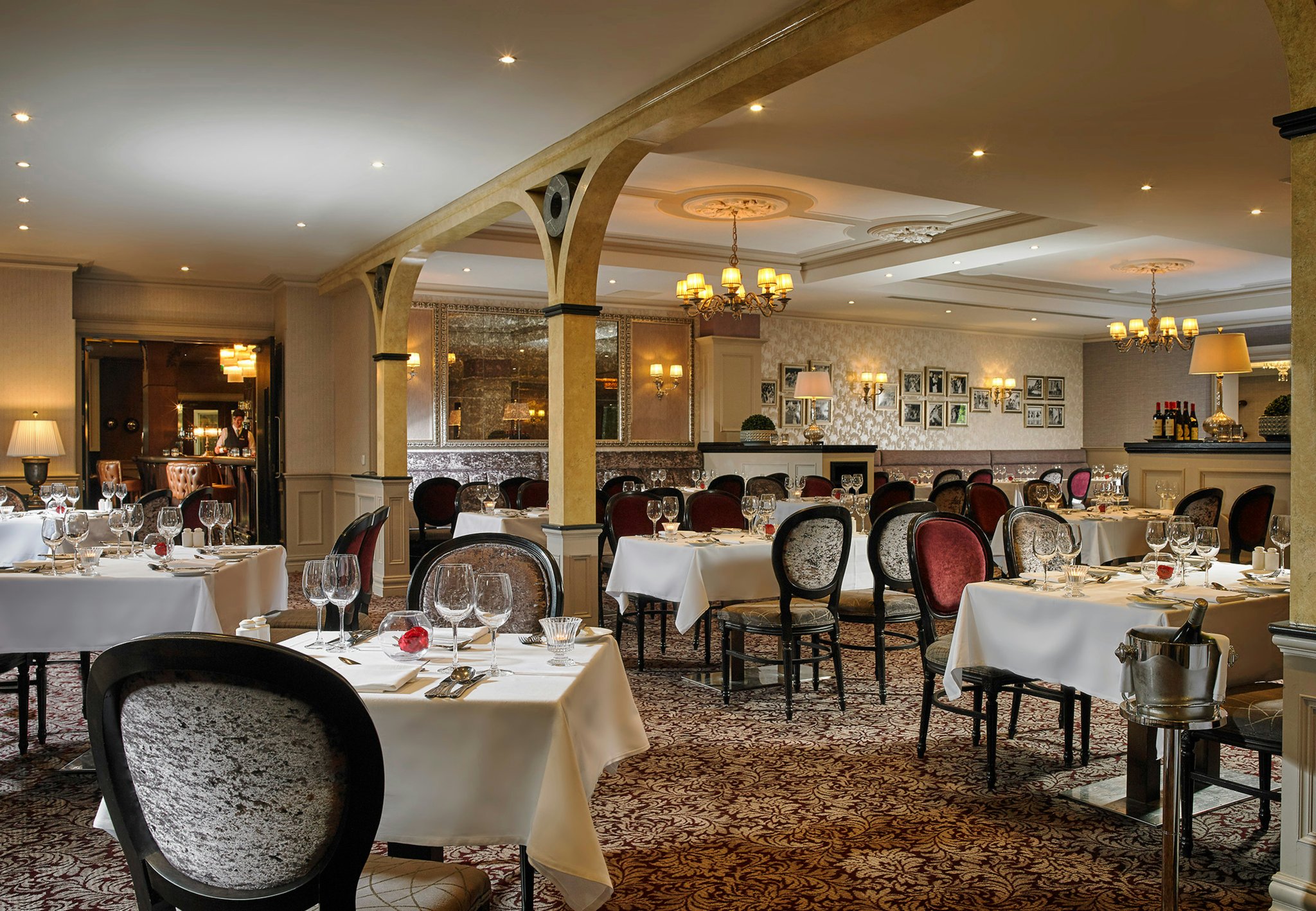 t5YSb6Tcf0GyFnyvXuNHsw_Park_Restaurant_-_1_S
