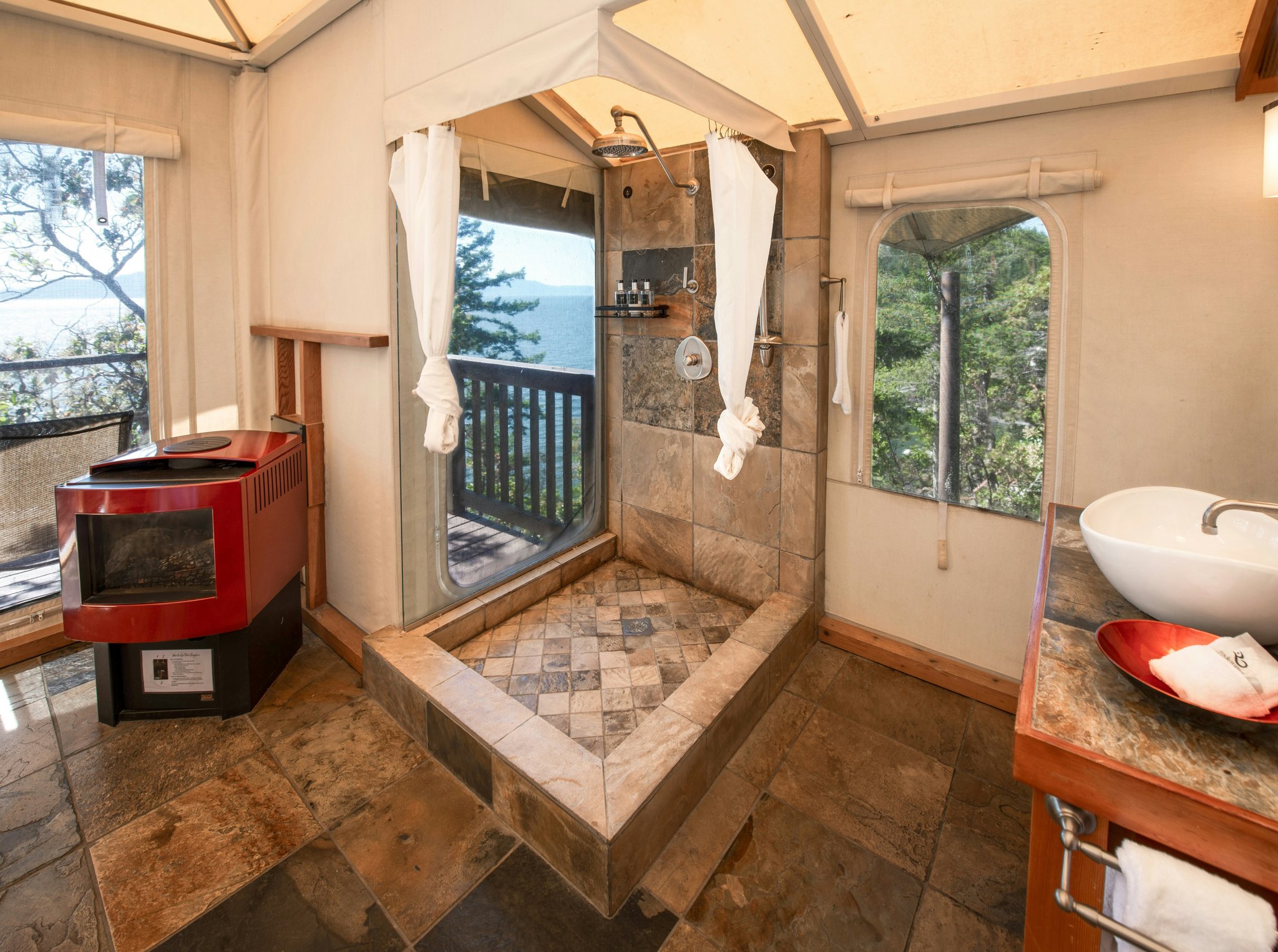 VfySswLwAkqVXWSdzKlDhQ_Premium_Oceanview_Tenthouse_(3)_S