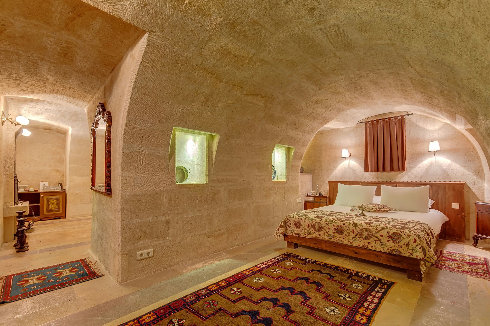58oyx7Pxk64GSkwXBaWCw_104_Junior_suite_bedroom-min_S