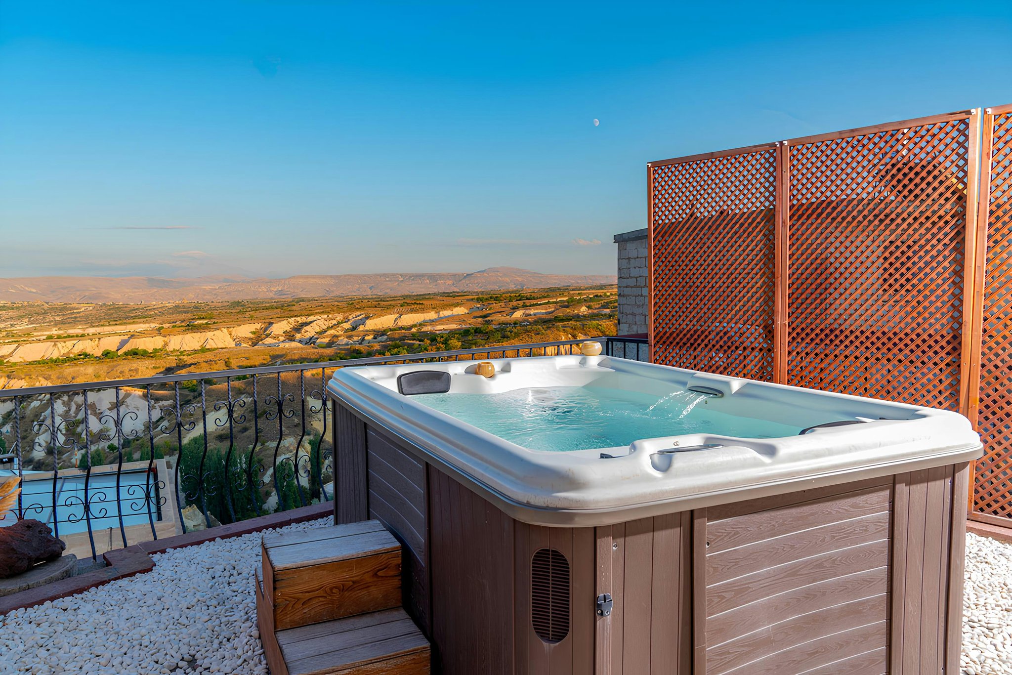 CQOlenaGsUi0u2MGb9TJFg_Deluxe_Room_with_Outdoor_Hot_Tub_a_S