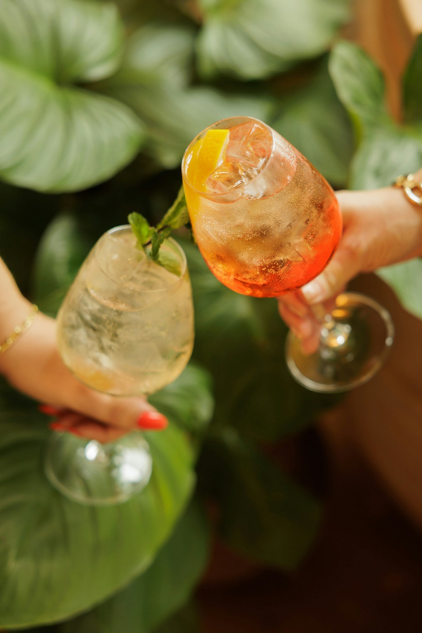 qvpiLsCz0a0yh7880NjA_Oscars_Courtyard_Cocktails_-0408_S