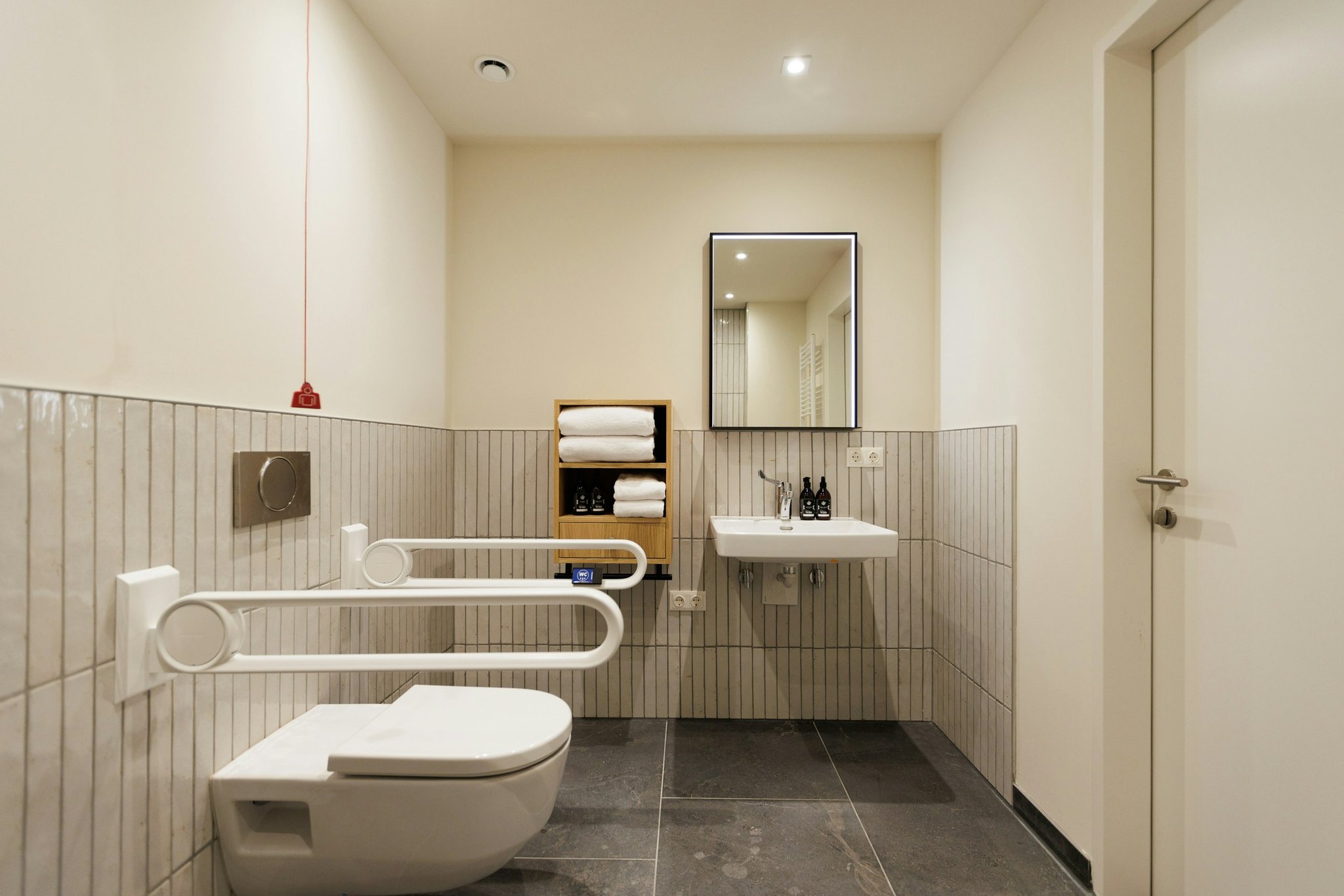 3r3Mcnmk7kKQtKJOObERQ_Wilde_Vienna_Bathrooms-4034_S