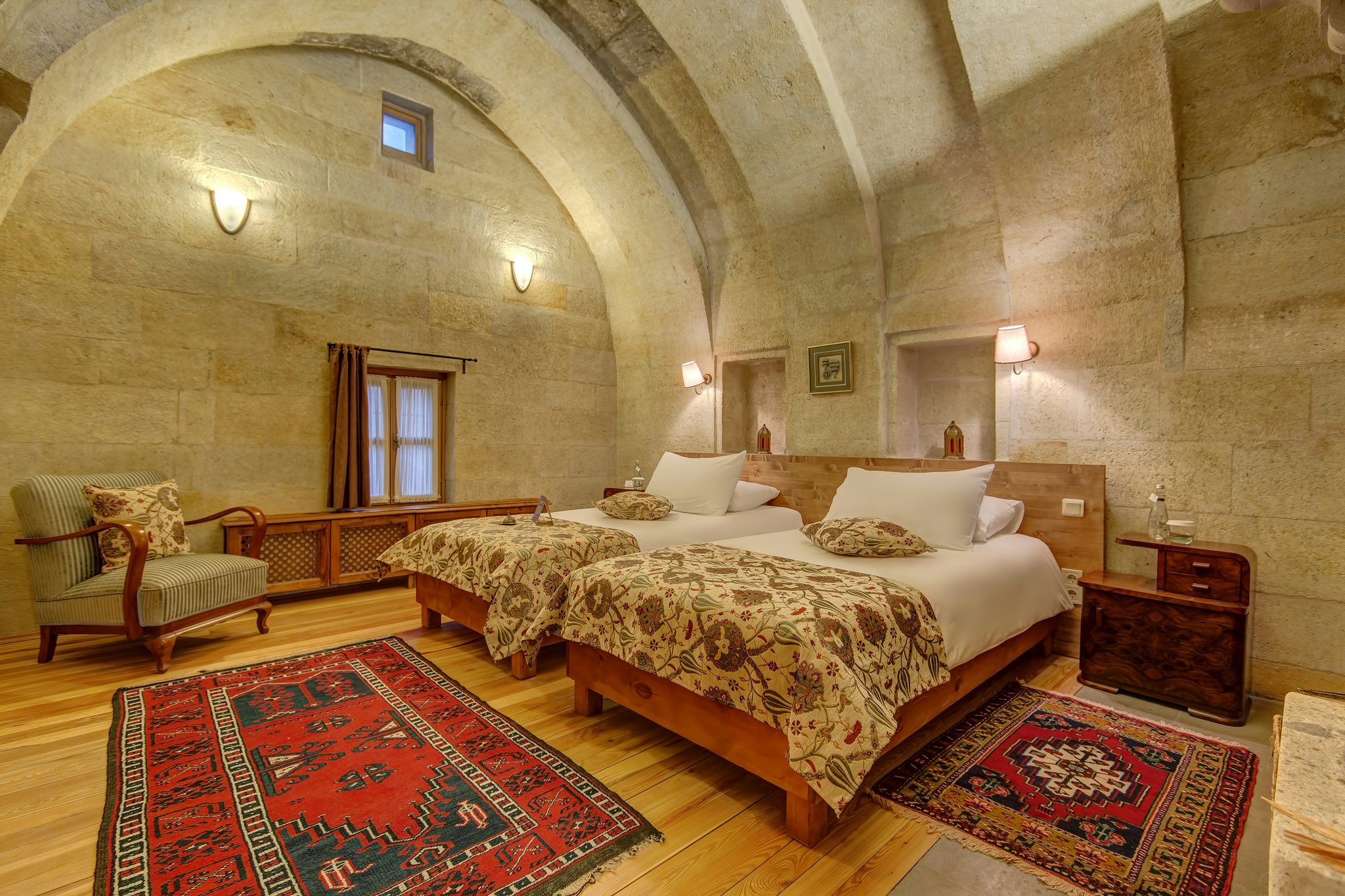 NinWZtIEZ0WRwh3ETUyXLQ_Deluxe_Room_with_Fireplace4_S