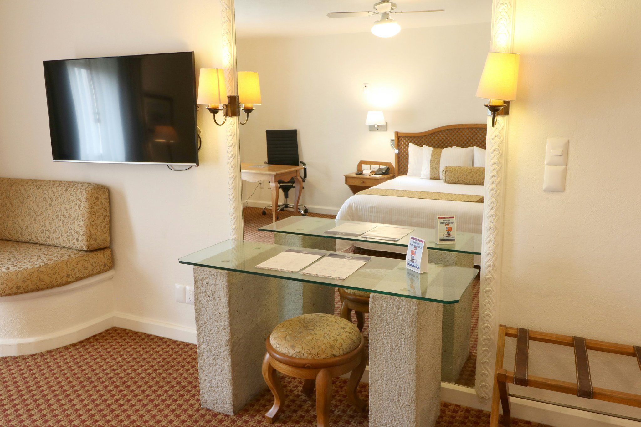 wVGwHY4dk0yC4KHUjw4GIg_LUXURY_ROOM_(1)_S