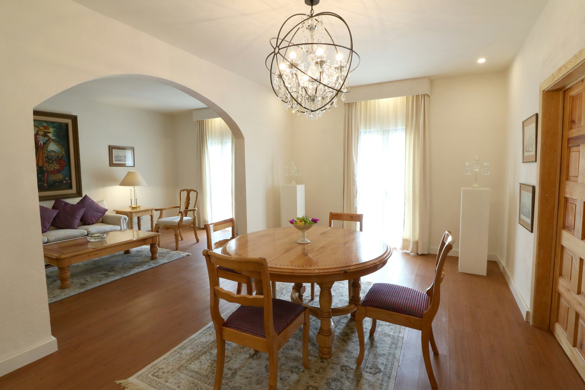 qFwBqzSFkqoqgbAEo1dg_DINING_ROOM_SUITE_S